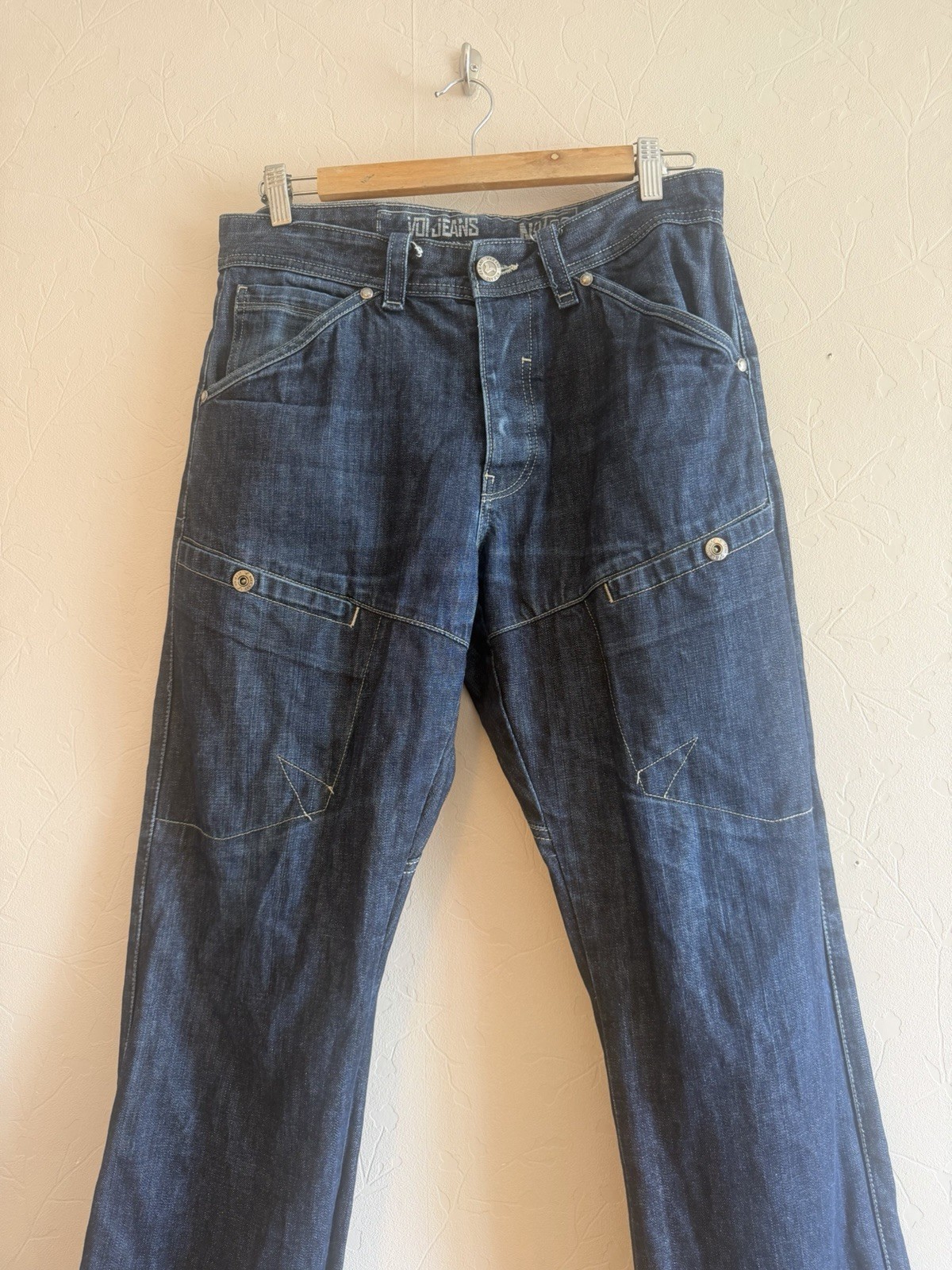 Voi Shearer Raw Y2K Back Pocket Print Button Fly Jeans W34 L34 (LB)