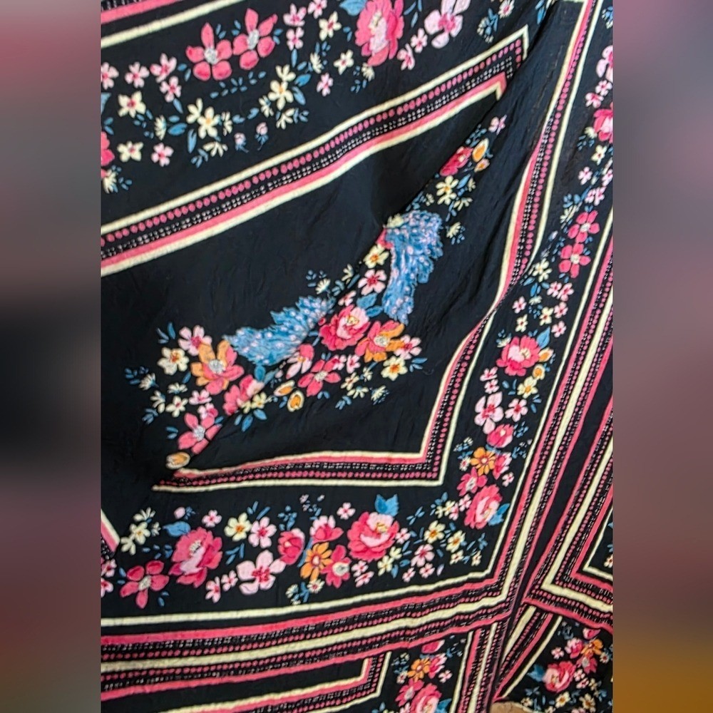 Angie Floral Boho Kimono Duster Black and Pink Sz Large