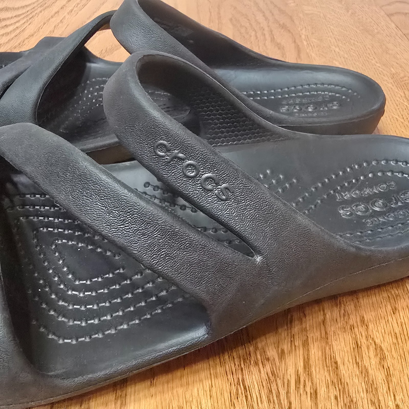 Crocs Kadee II Slip-On Strappy Sandal Black Women Size 7