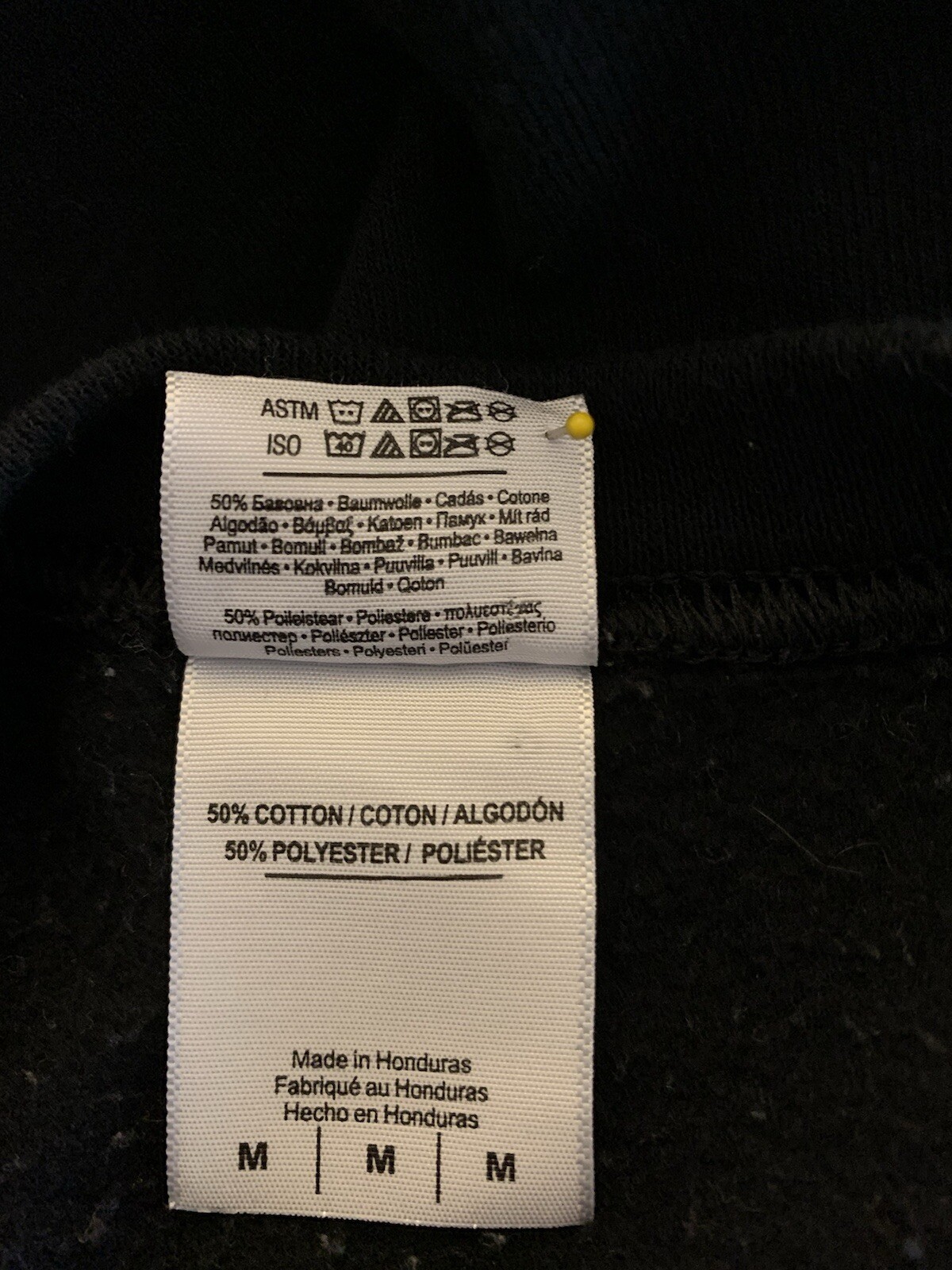 GILDAN “VOLUNTEER” BLACK COTTON POLYESTER BLEND SWEATSHIRT – SIZE M