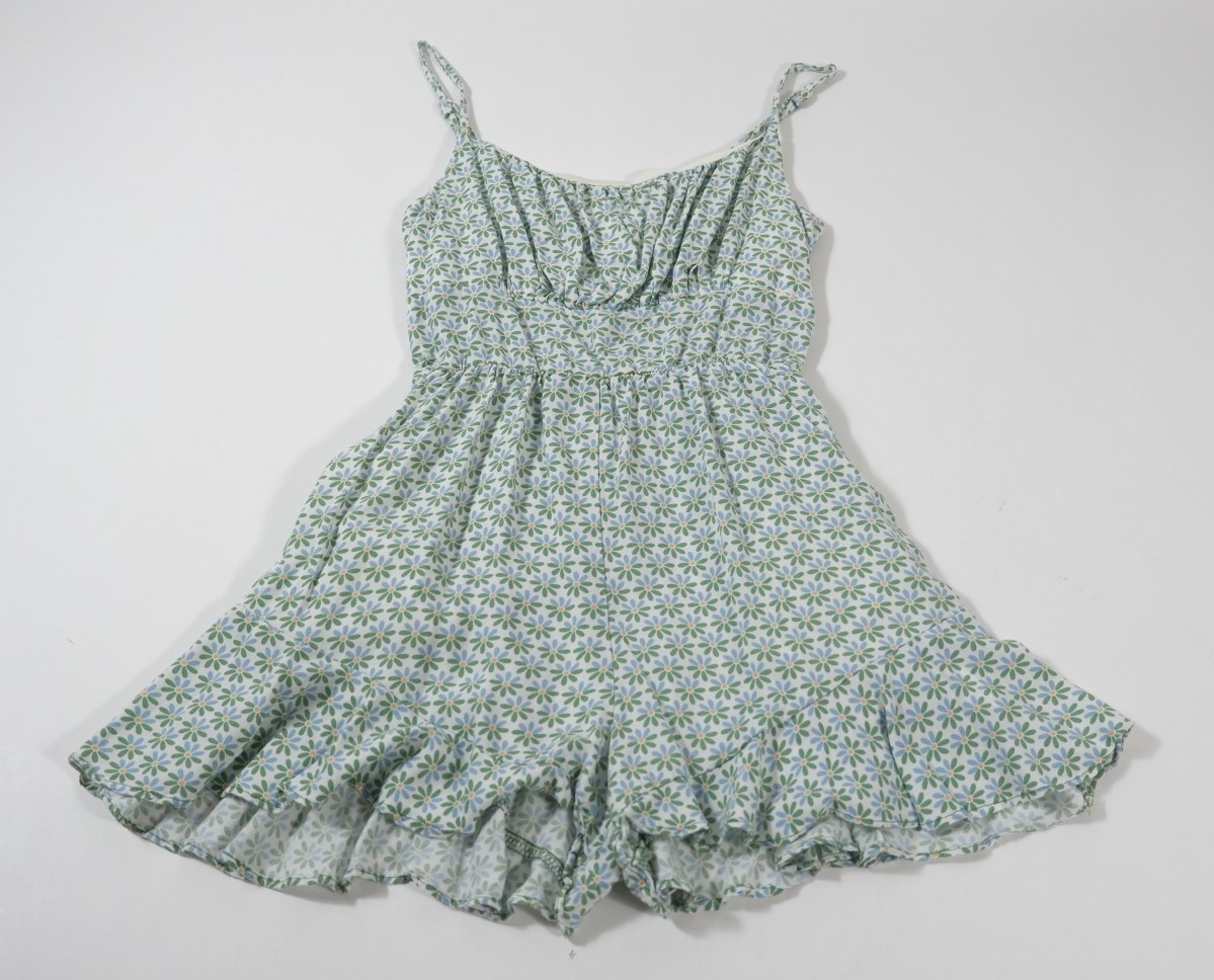 A.U.W Juniors Green Floral Romper Size S