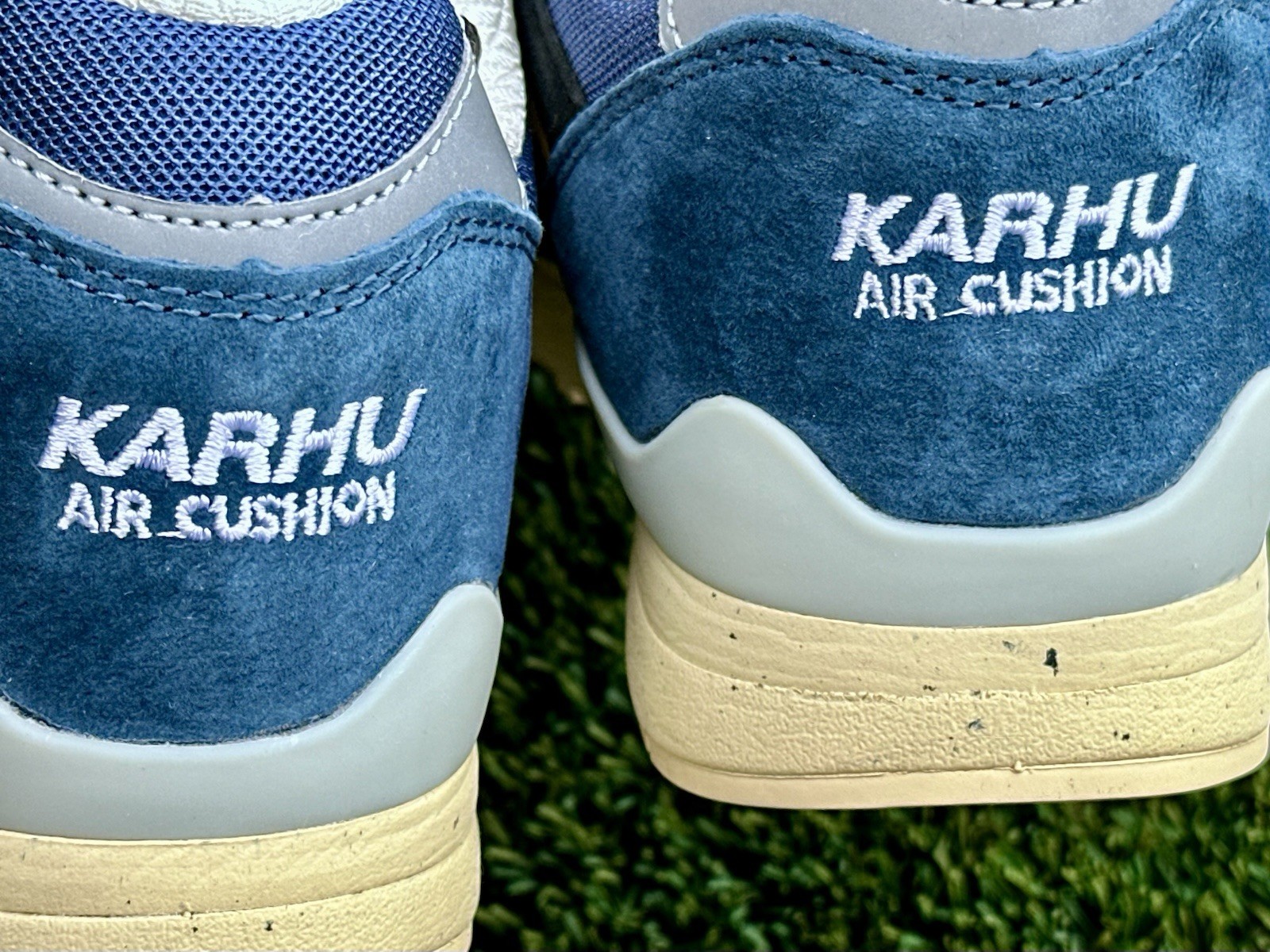 Size 8M 9.5W – Karhu Synchron Classic Retro Sneakers Blue Wing Yellow New $140