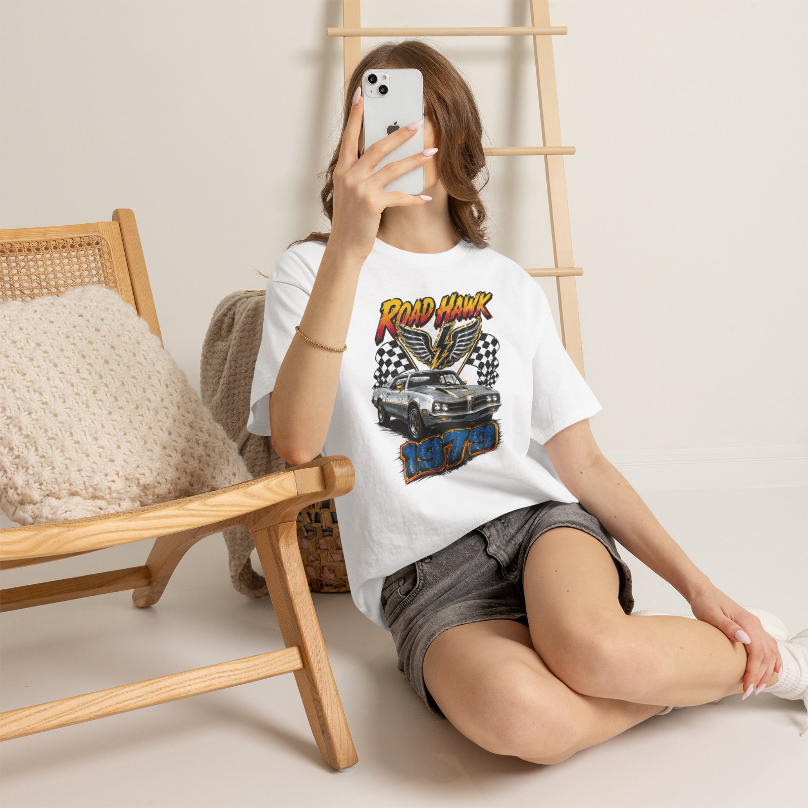 Road Hawk 1979 Classic Muscle Car Racing Graphic T-Shirt