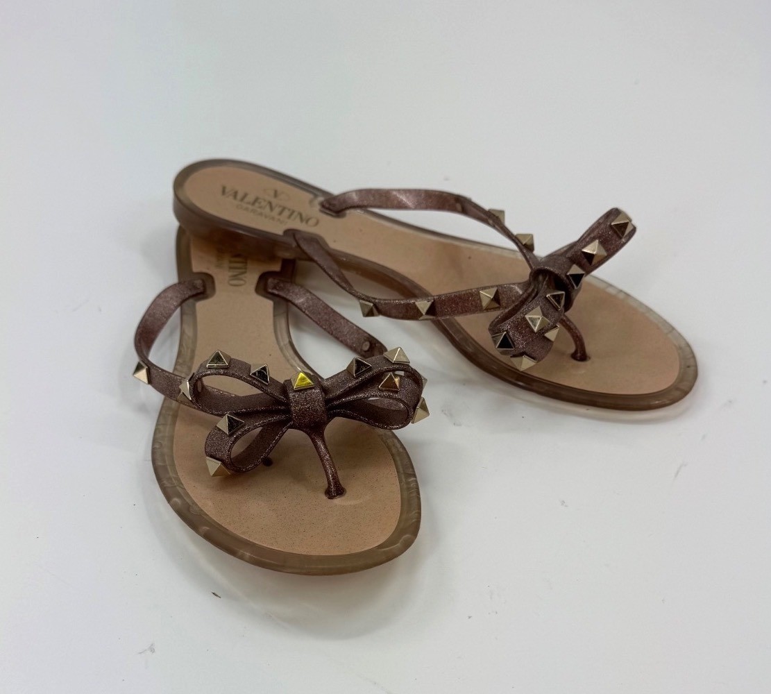 Valentino Garavani Rockstud Bow Jelly Thong Sandals Brown Size 39 US 8.5 Italy