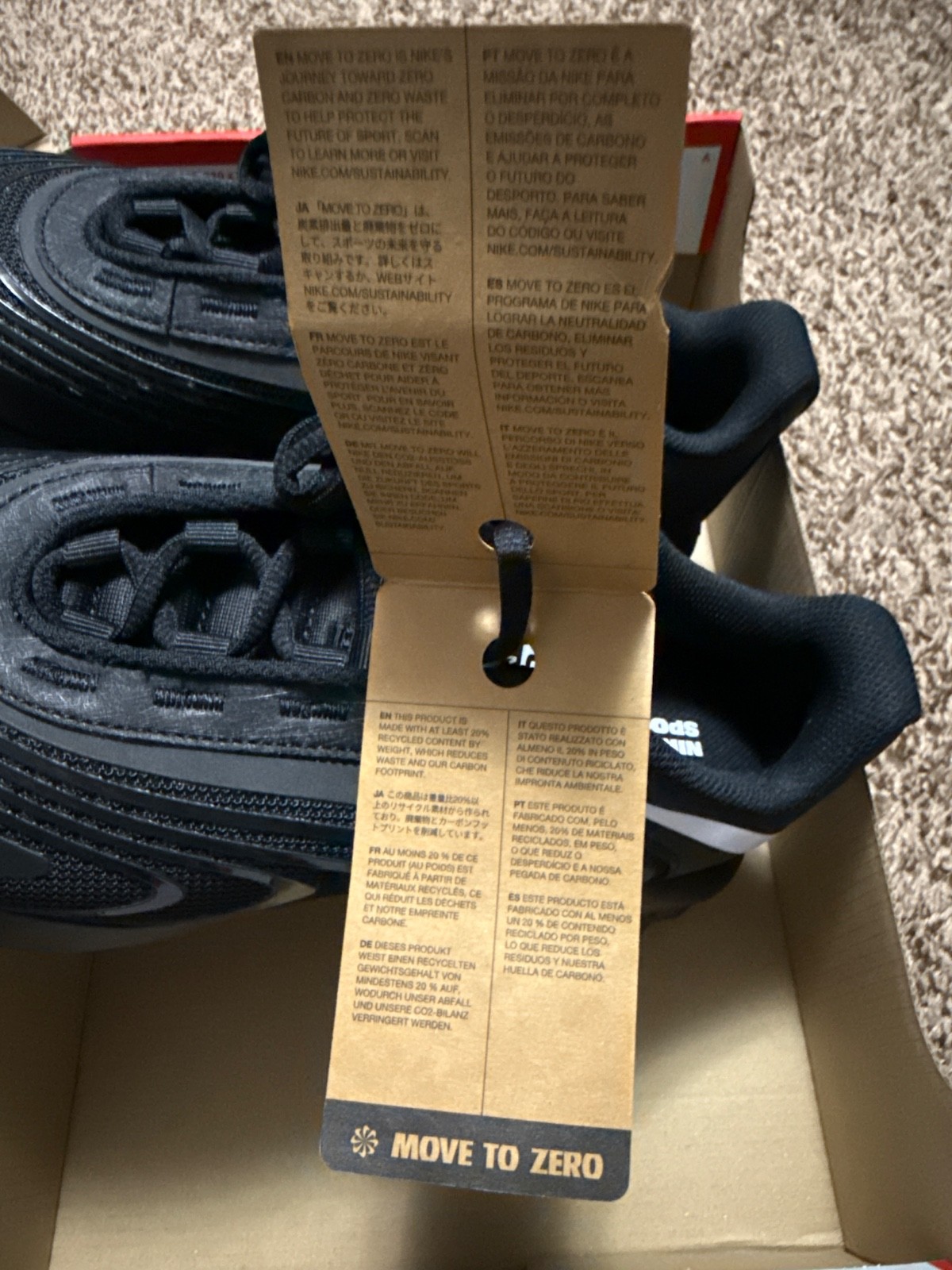 Nike Air Max Fire 7.5 Men – Brand New – Black with White Checkmark Nike Logo