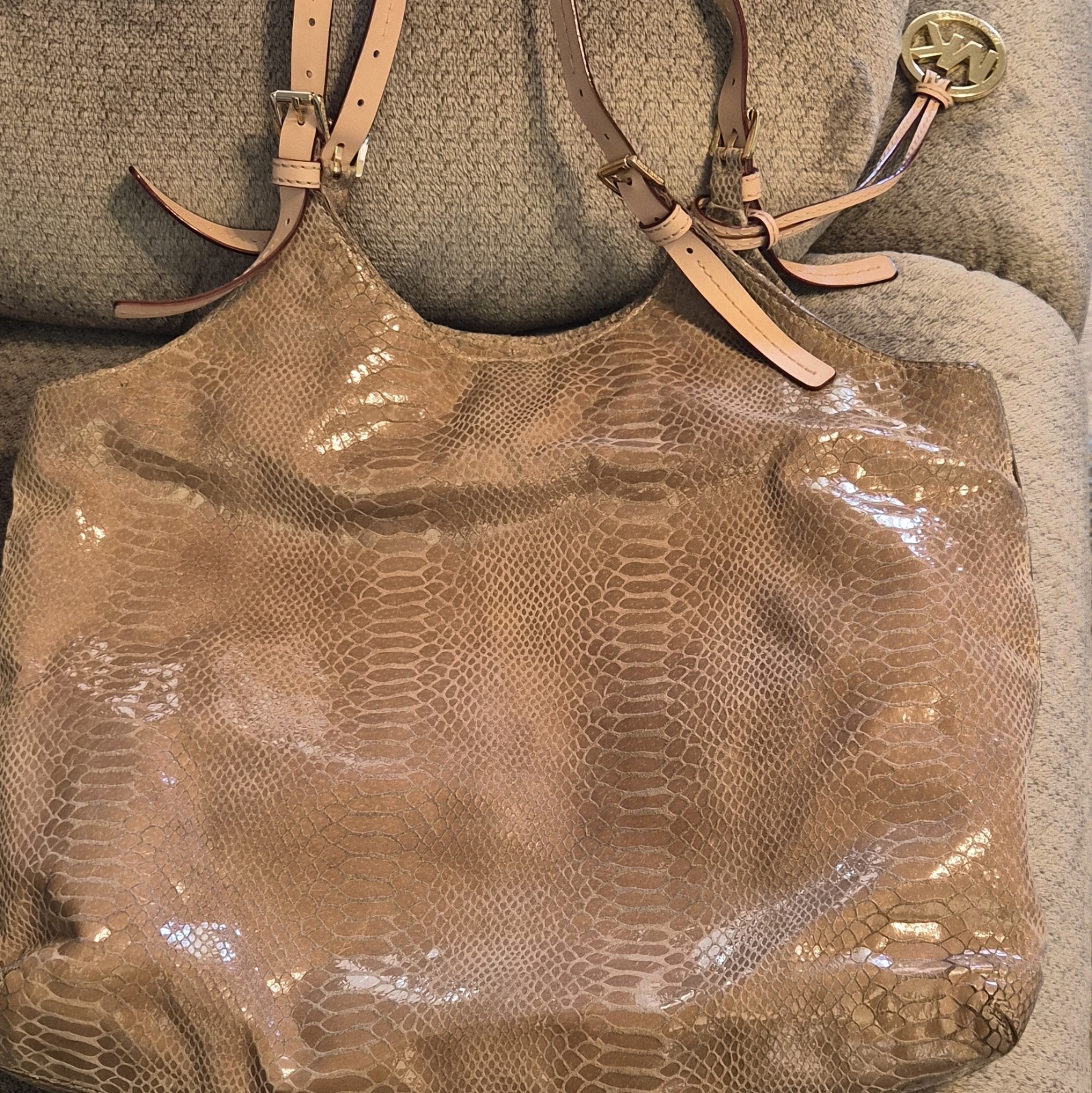 Michael Kors Brown Animal Print Shoulder Bag Gold Hardware Logo Charm Magnetic
