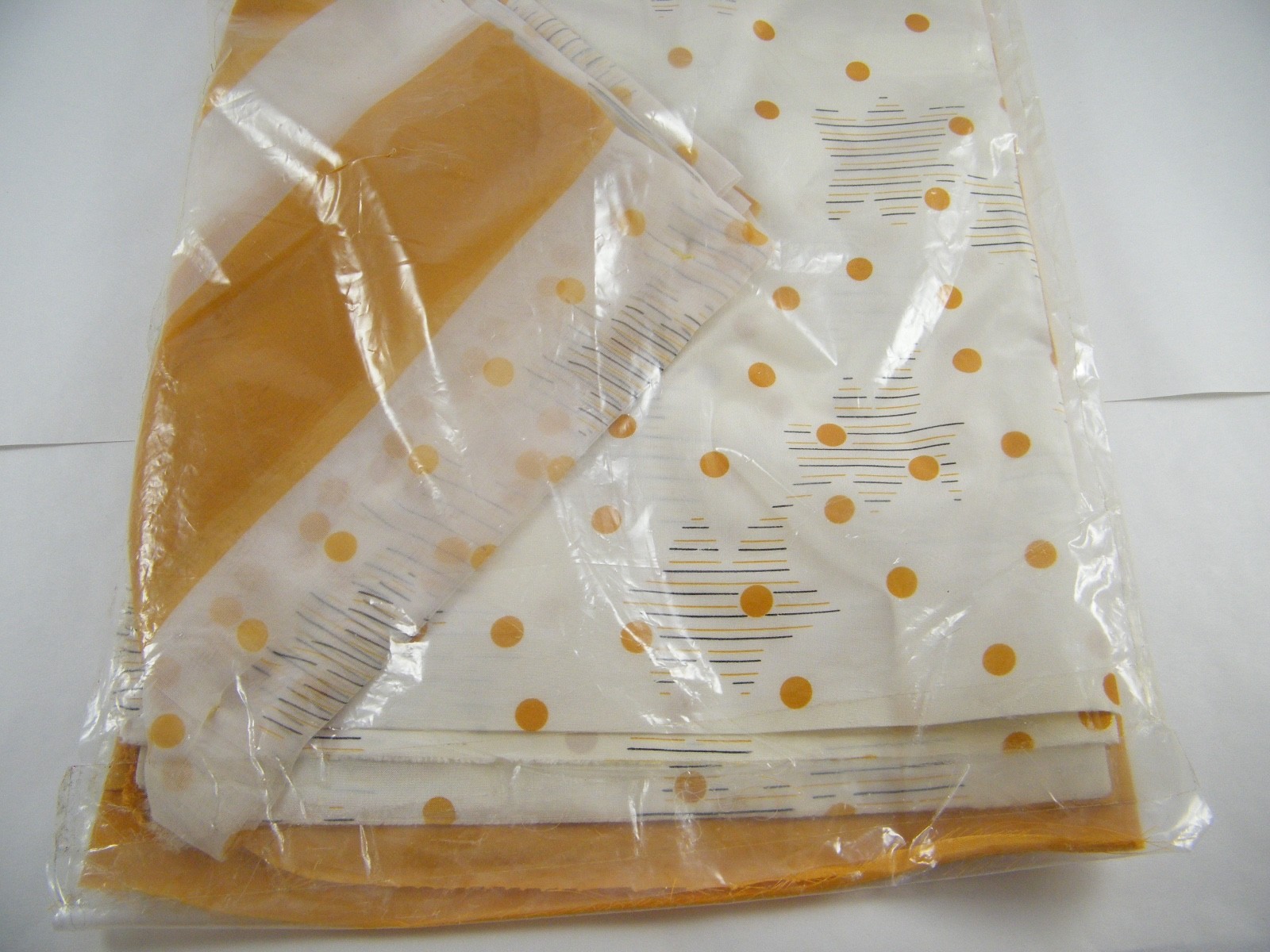 BEAUTIFUL SCREEN PRINTED POLYESTER SAREE BROWN DOTS