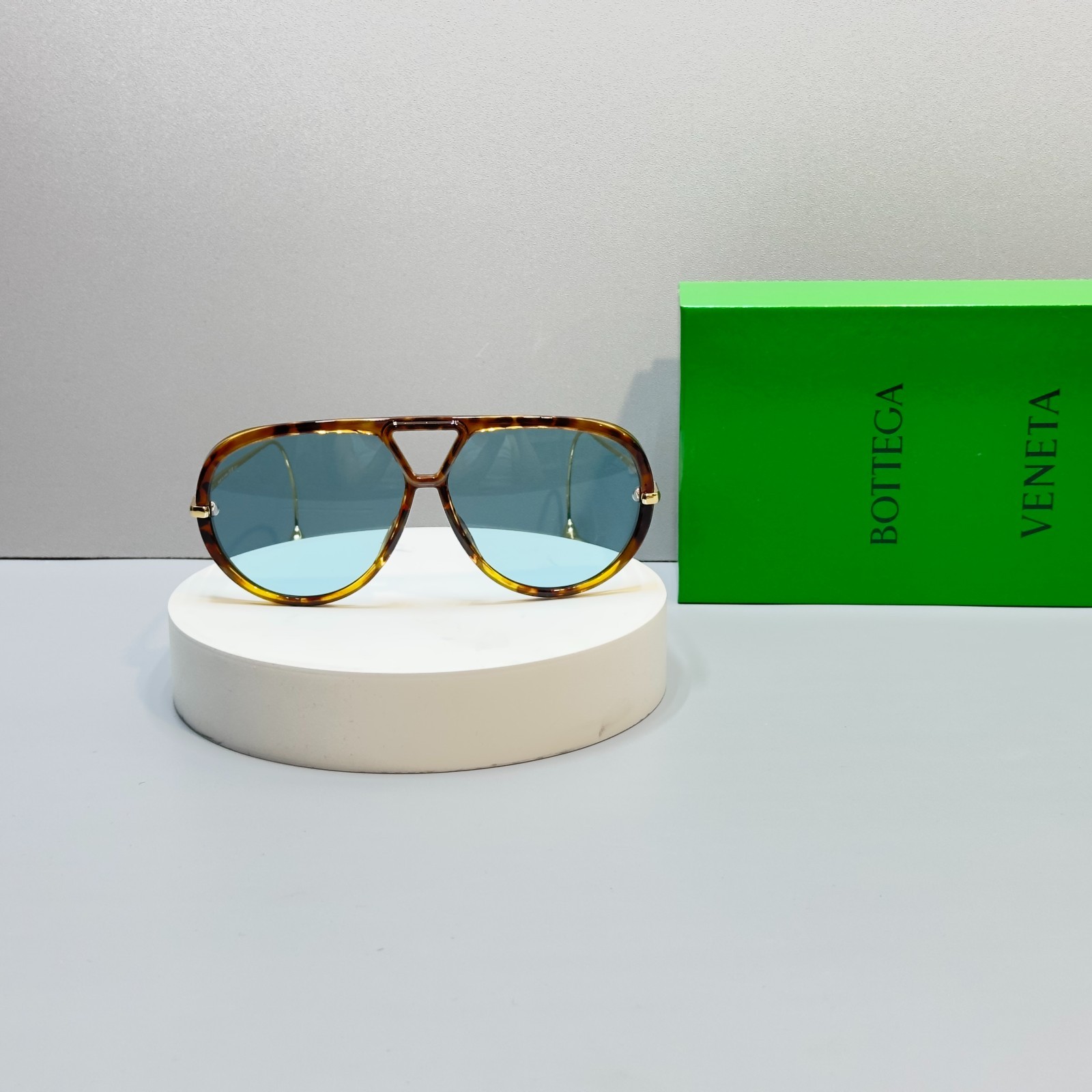 Bottega Veneta BV1273S Tortoise Gold Blue Lens Aviator Sunglasses New w/ Box
