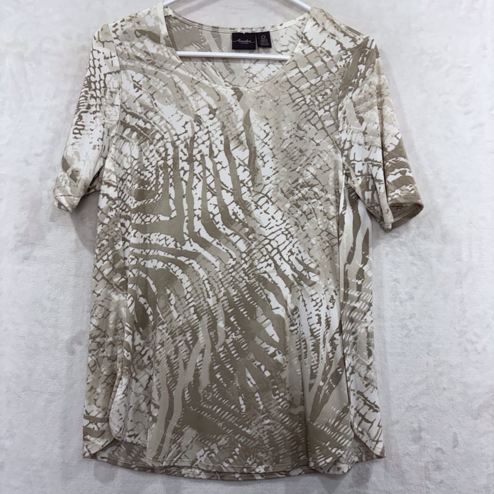 Travelers Chico’s Slinky Pullover Knit Top Shirt Sz 0 XS/S Tan Stripes Zebra NEW