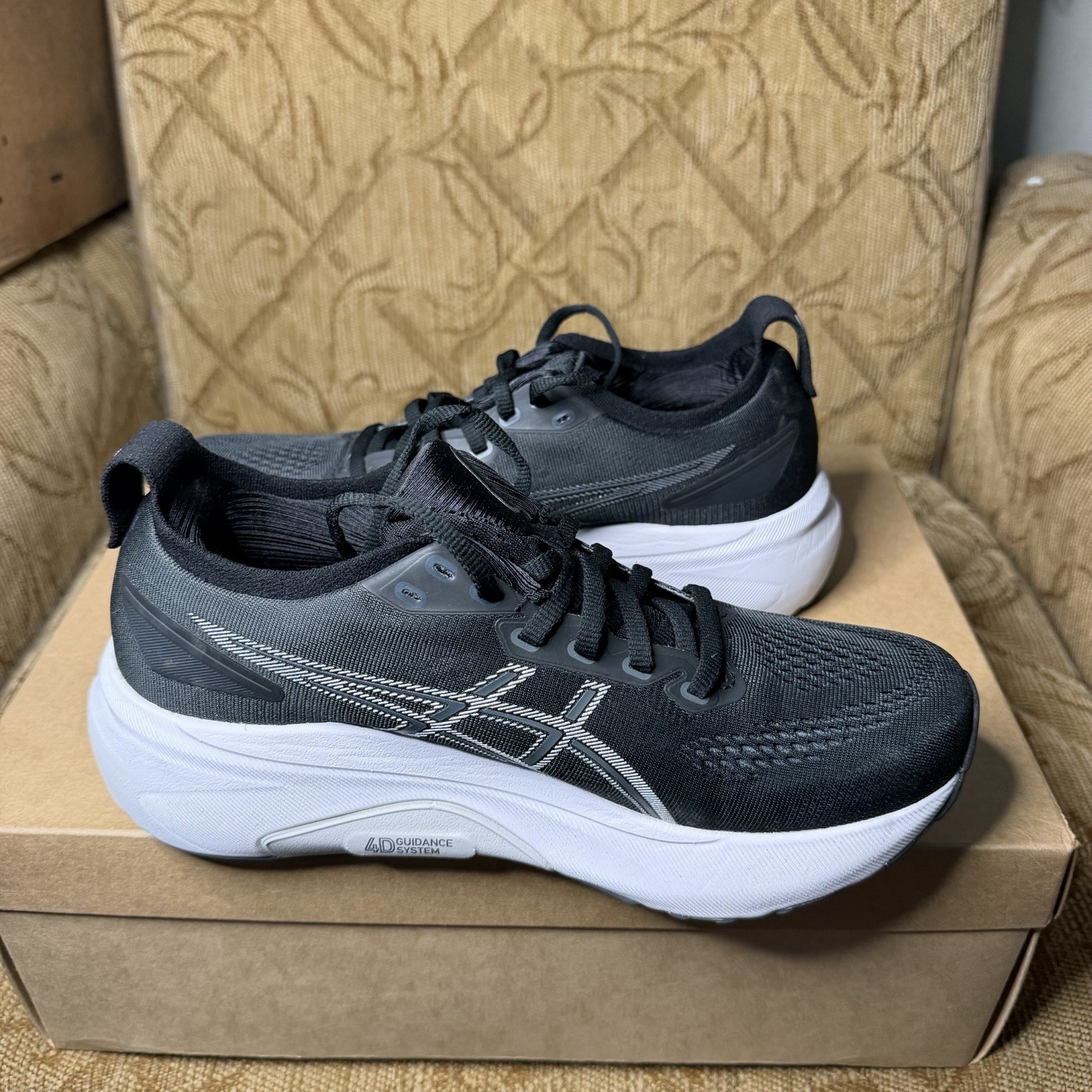 ASICS GEL-Kayano 31 Black Pure Silver Women’s Size 8 Running Shoes 1012B670