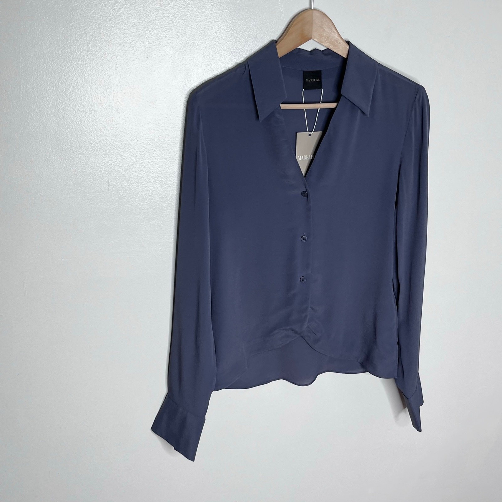 Madeleine Silk Blend Blouse Womens US 6 Blue Button Front Long Sleeve NWT