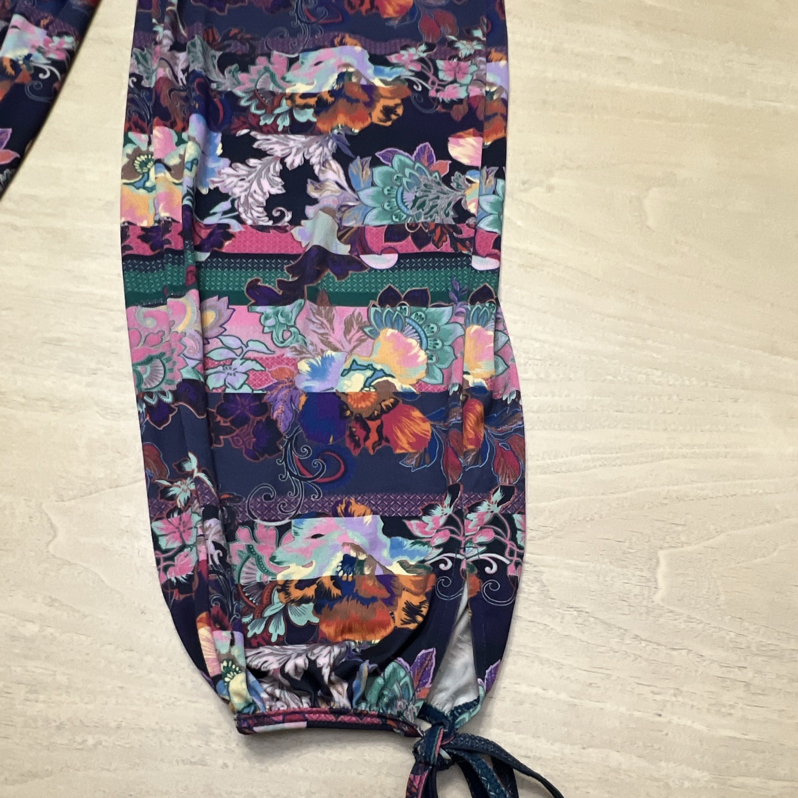 The Onzie Multicolor Floral Harem Pants High Rise Drawstring Womens S/M