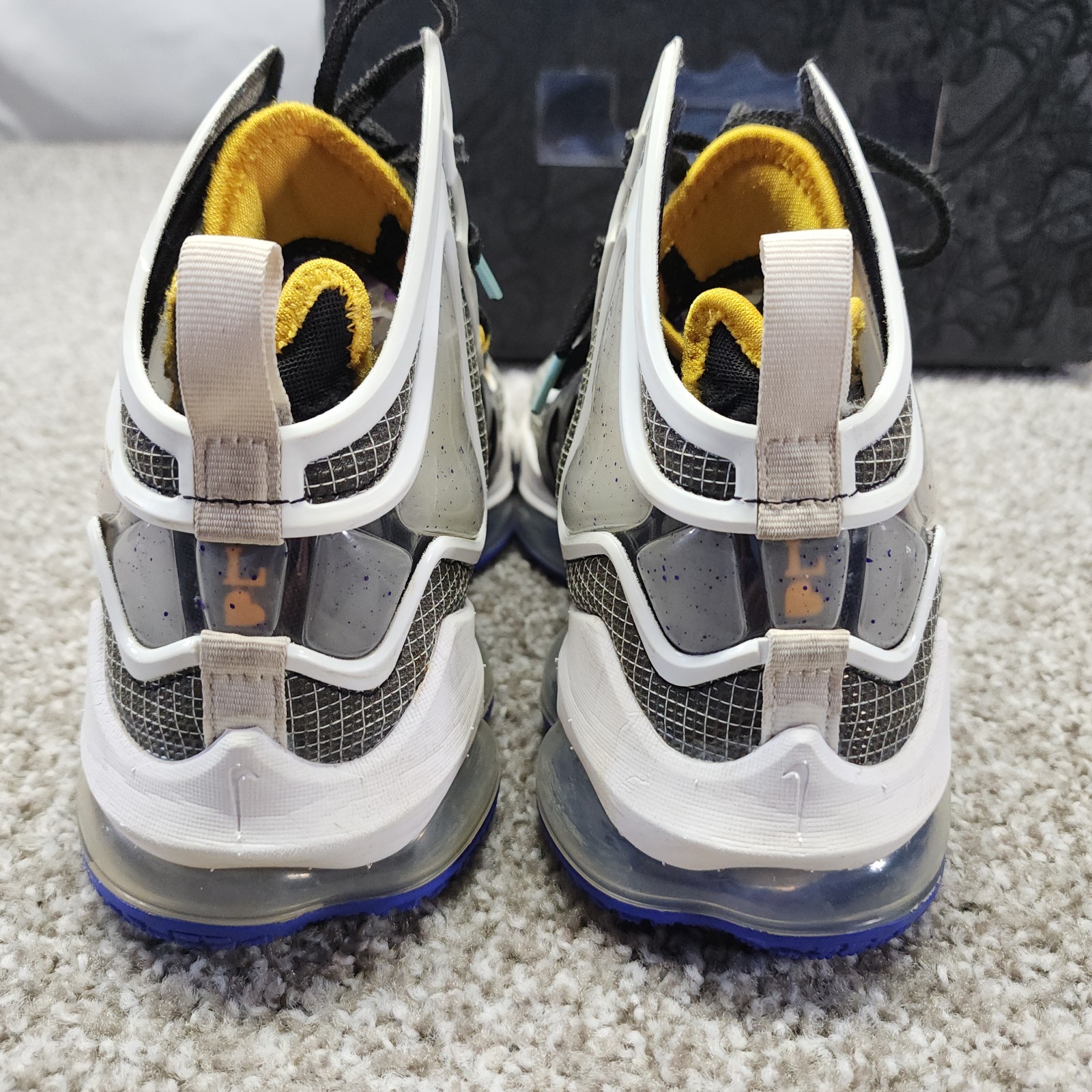 Nike LeBron 19 Hardwood Classic Laker Purple Gold Black Men Size 9.5