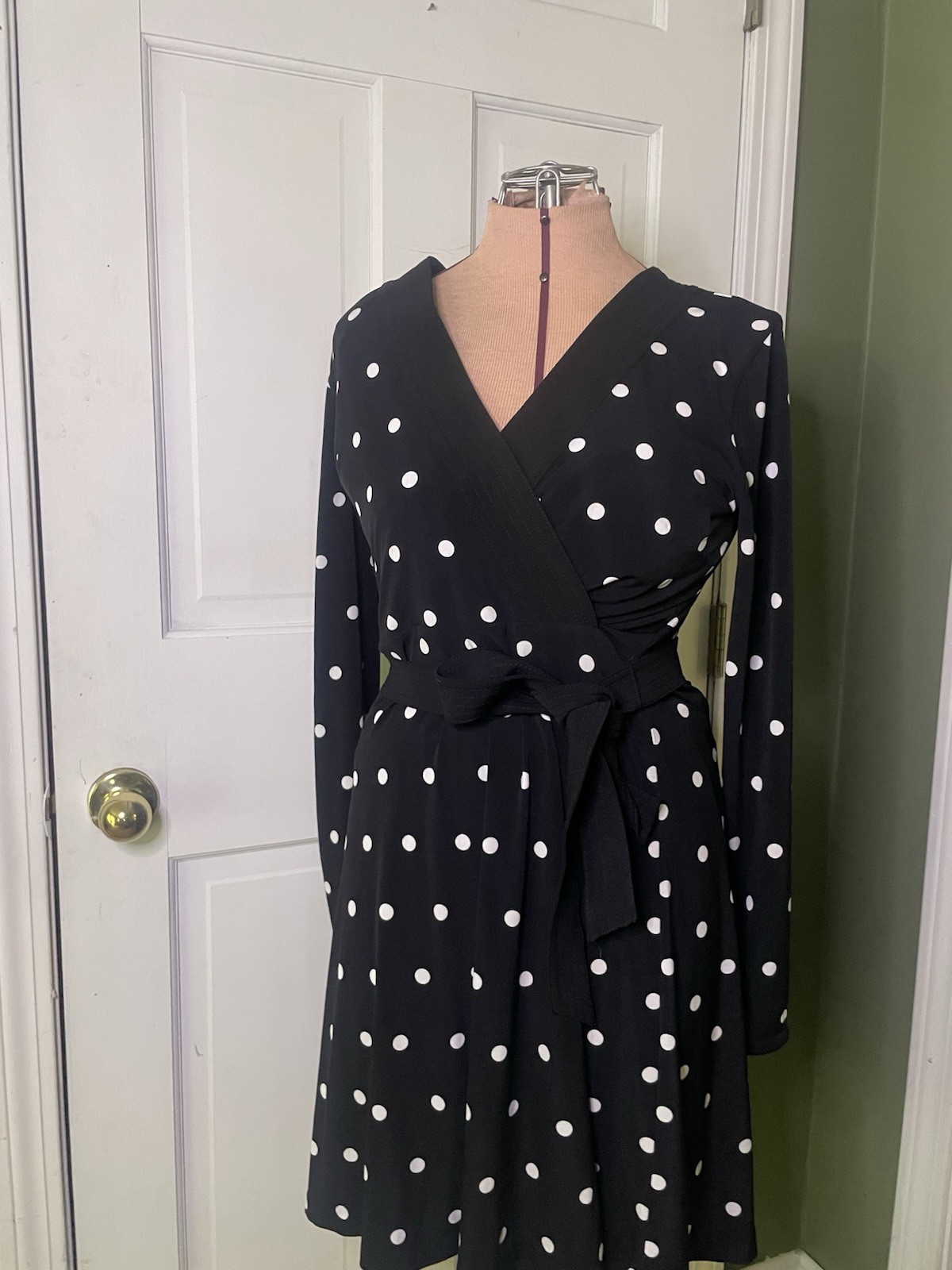 White House Black Market WHBM Dress Size 6 Polka Dot Faux Wrap Long Sleeve NEW