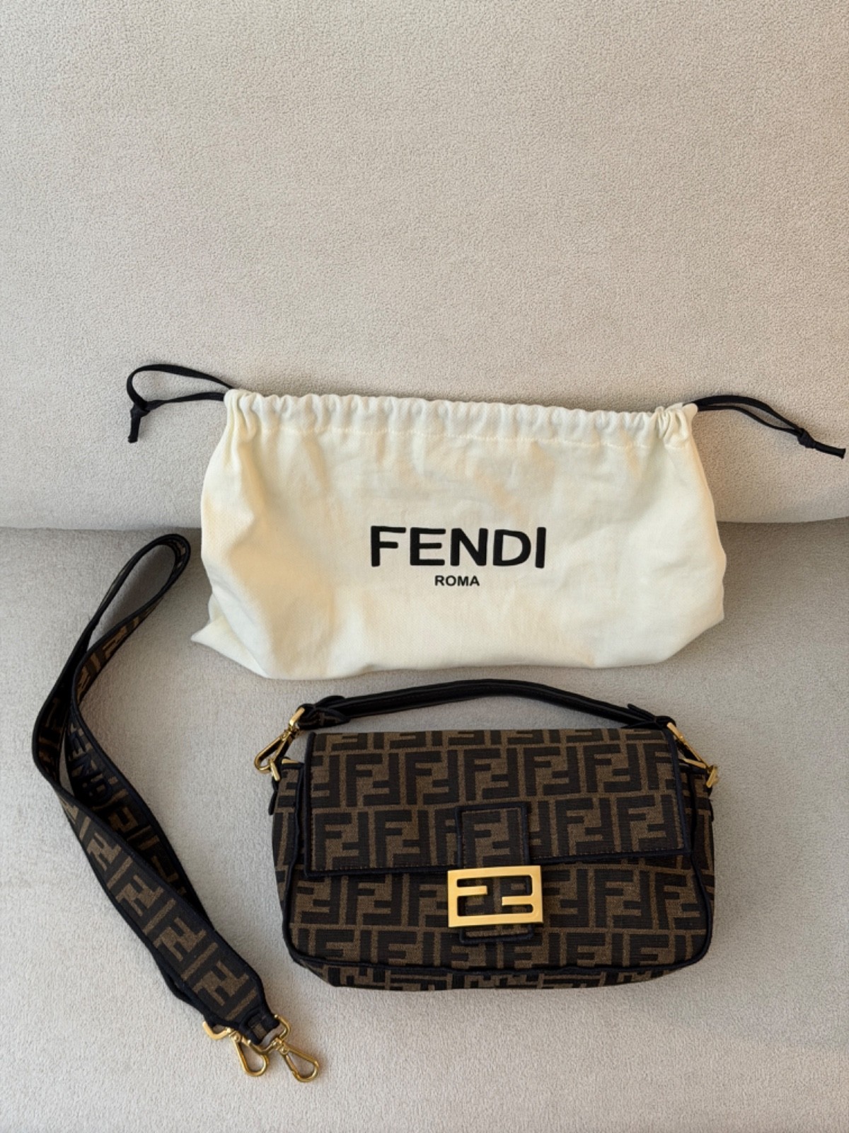 FENDI Baguette Bag – Tobacco brown FF jacquard fabric bag