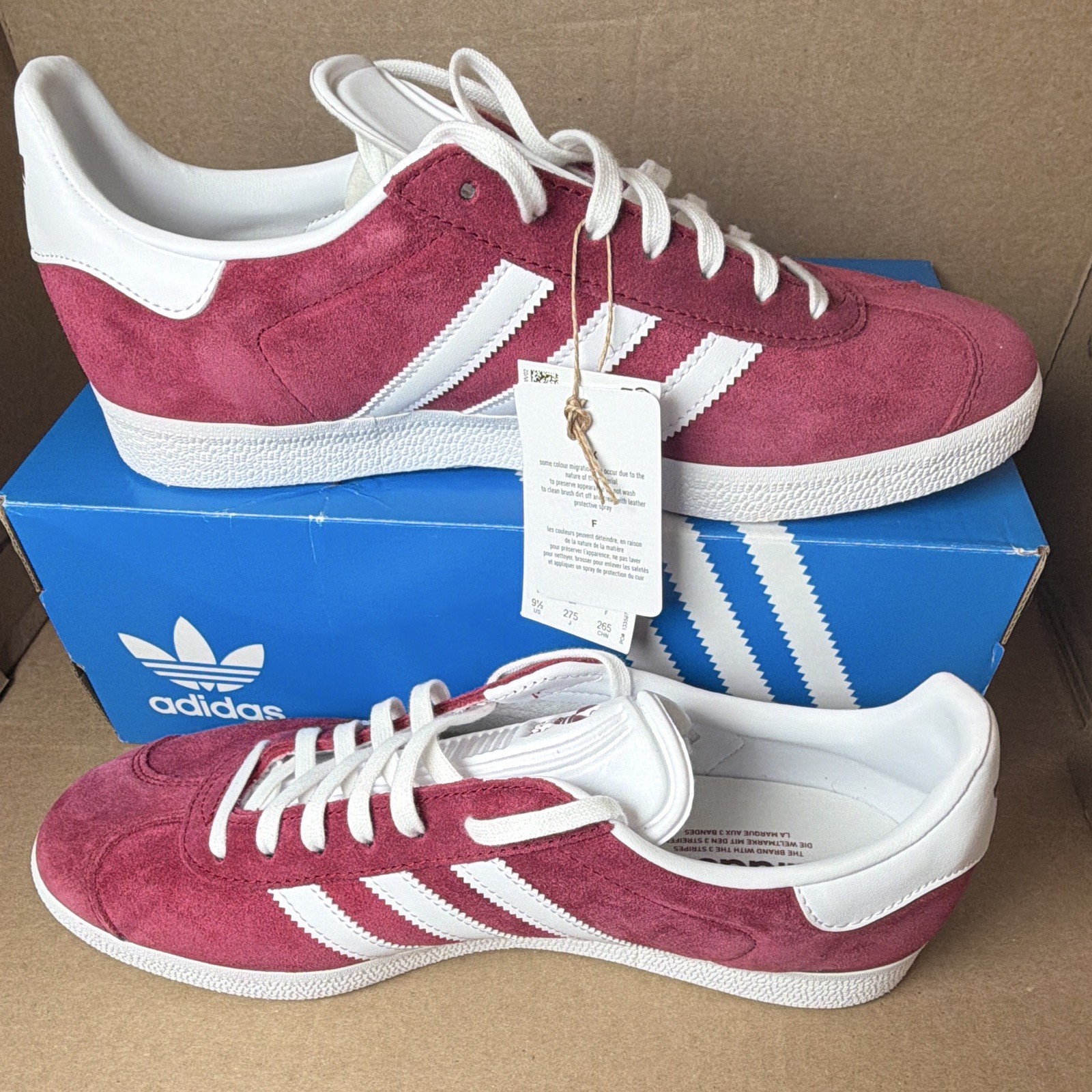 adidas Gazelle Men’s Low Top Lace-Up Suede Sneakers Burgundy/White B41645