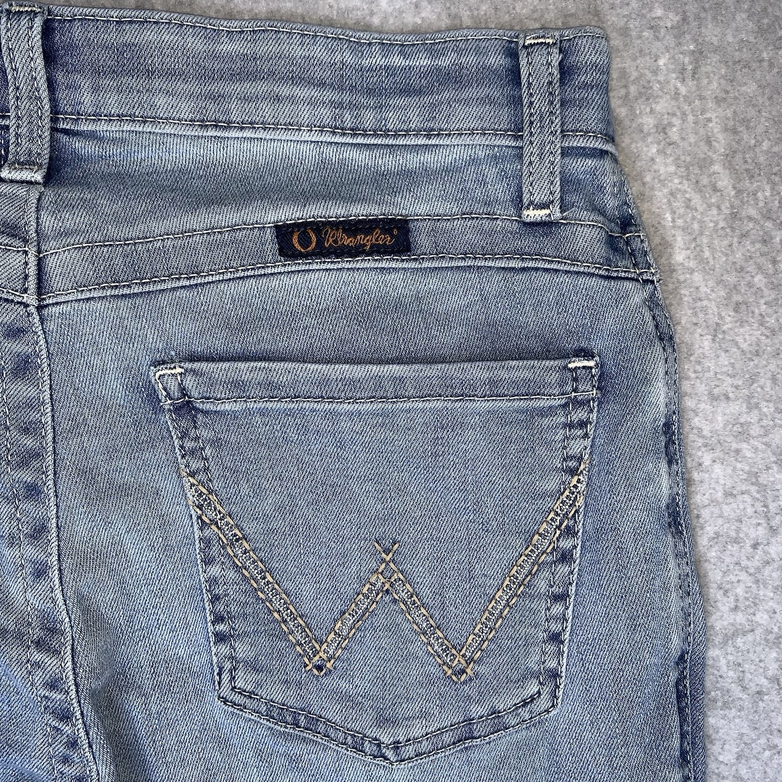 Wrangler Willow Jeans Womens 7×32 Blue Denim Ultimate Riding Bootcut Stretch