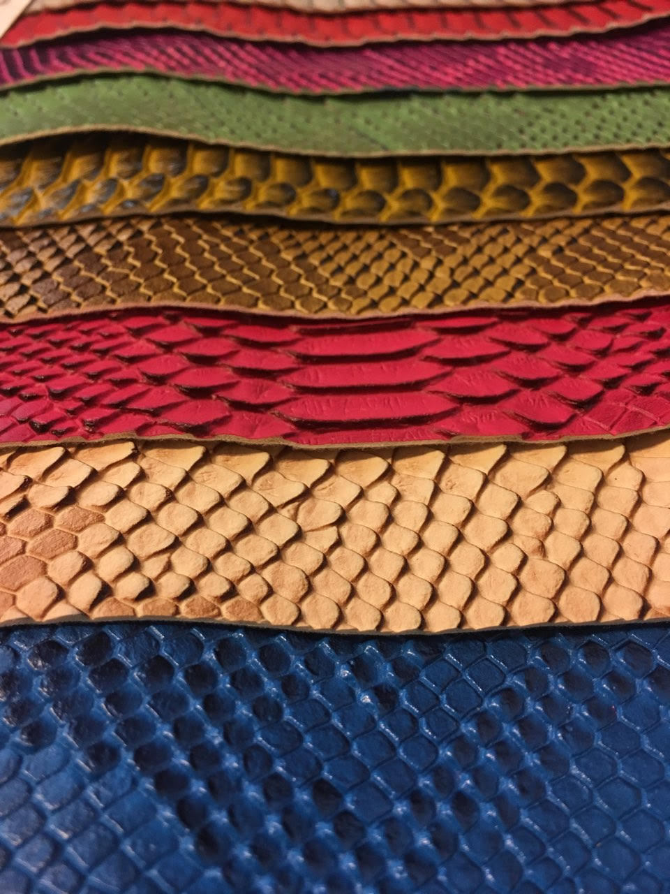SHIPS FOLDED SNAKE SKIN SCALE 3D Texture Faux Leather Upholstery Vinyl Fabric