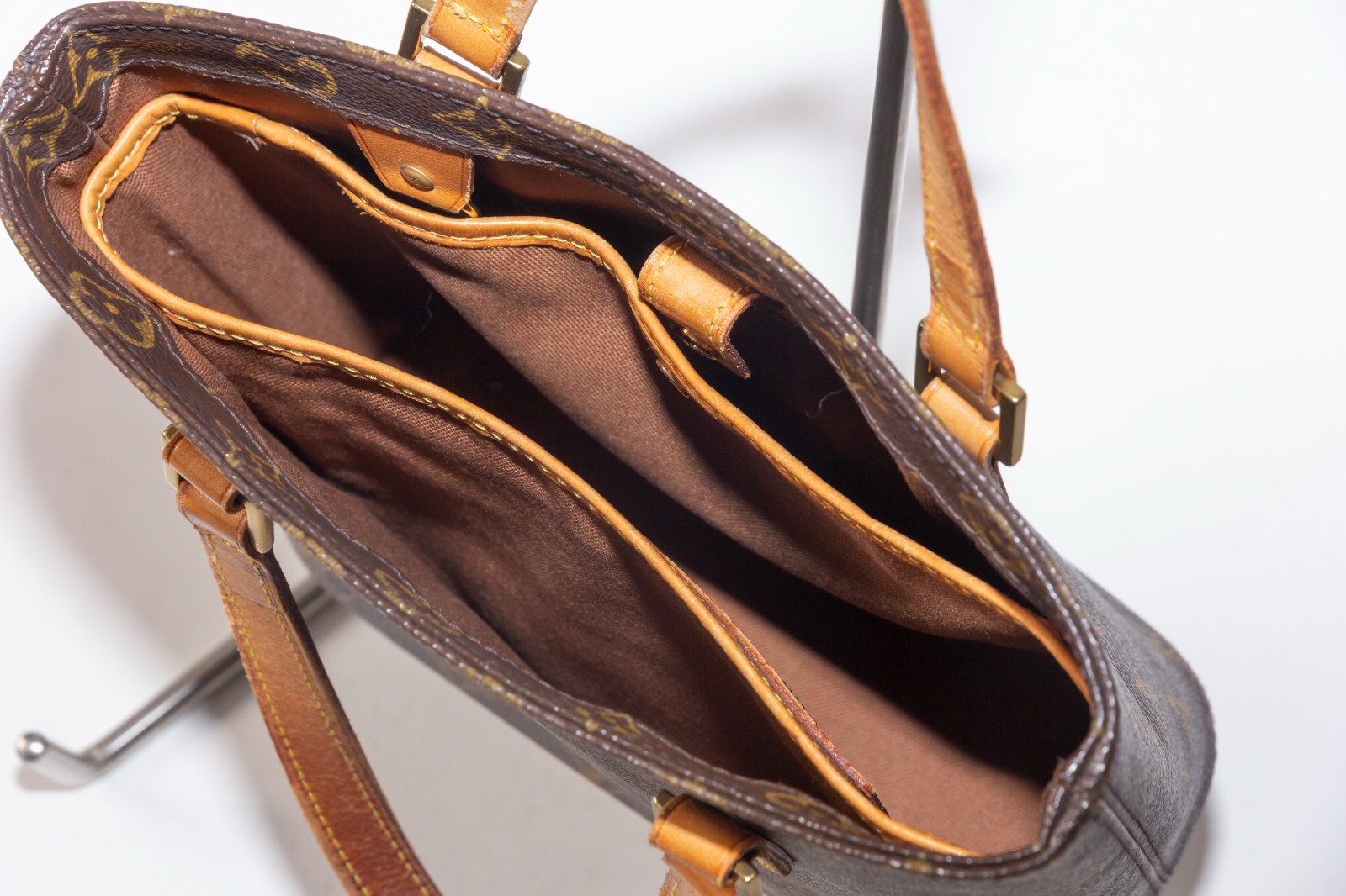 LOUIS VUITTON Vavin PM monogram PVC Leather M51172 USD 【Condition Rating B】