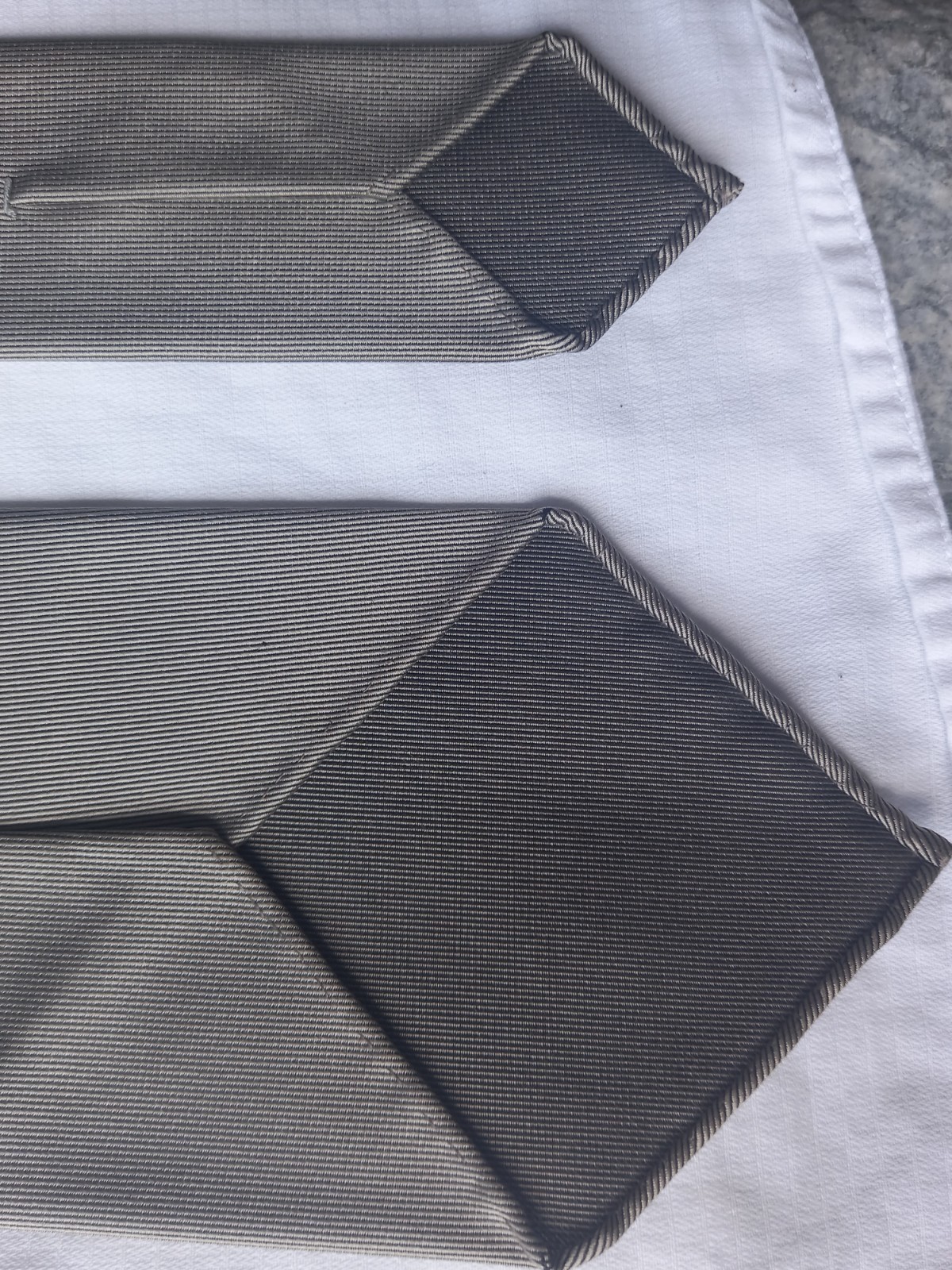 GRAY SOLID COLOR TIE BRAND: HÈRMES, FRANCE