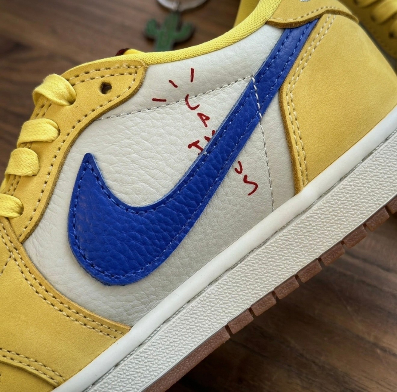 US Size 7-13 Tracis Scott x Jordan 1 Low OG “Canary Yellow” Men’s Sneakers