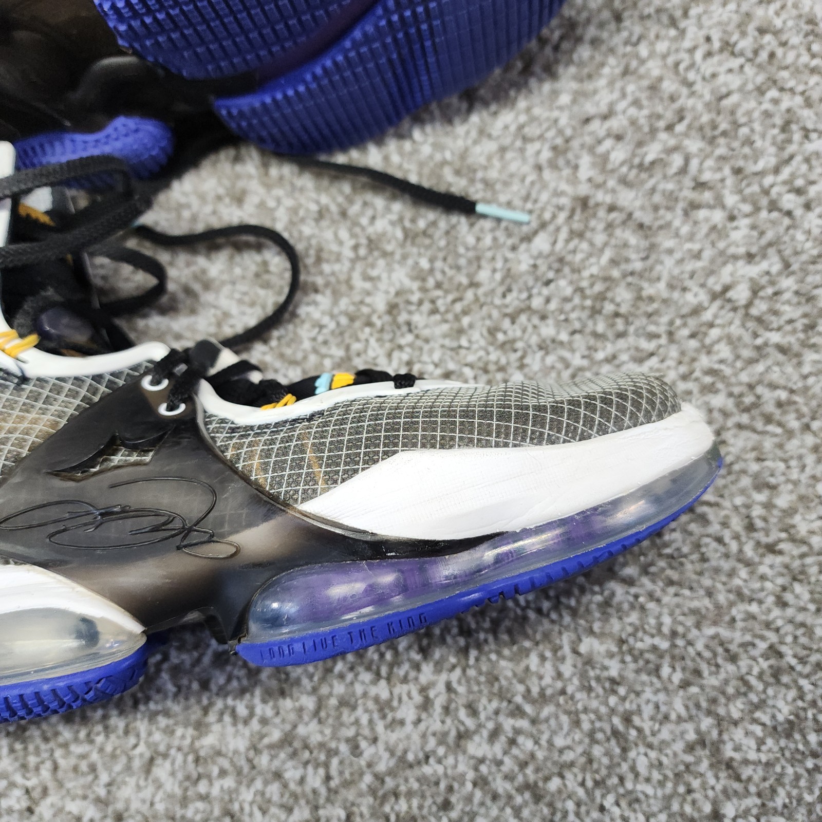 Nike LeBron 19 Hardwood Classic Laker Purple Gold Black Men Size 9.5