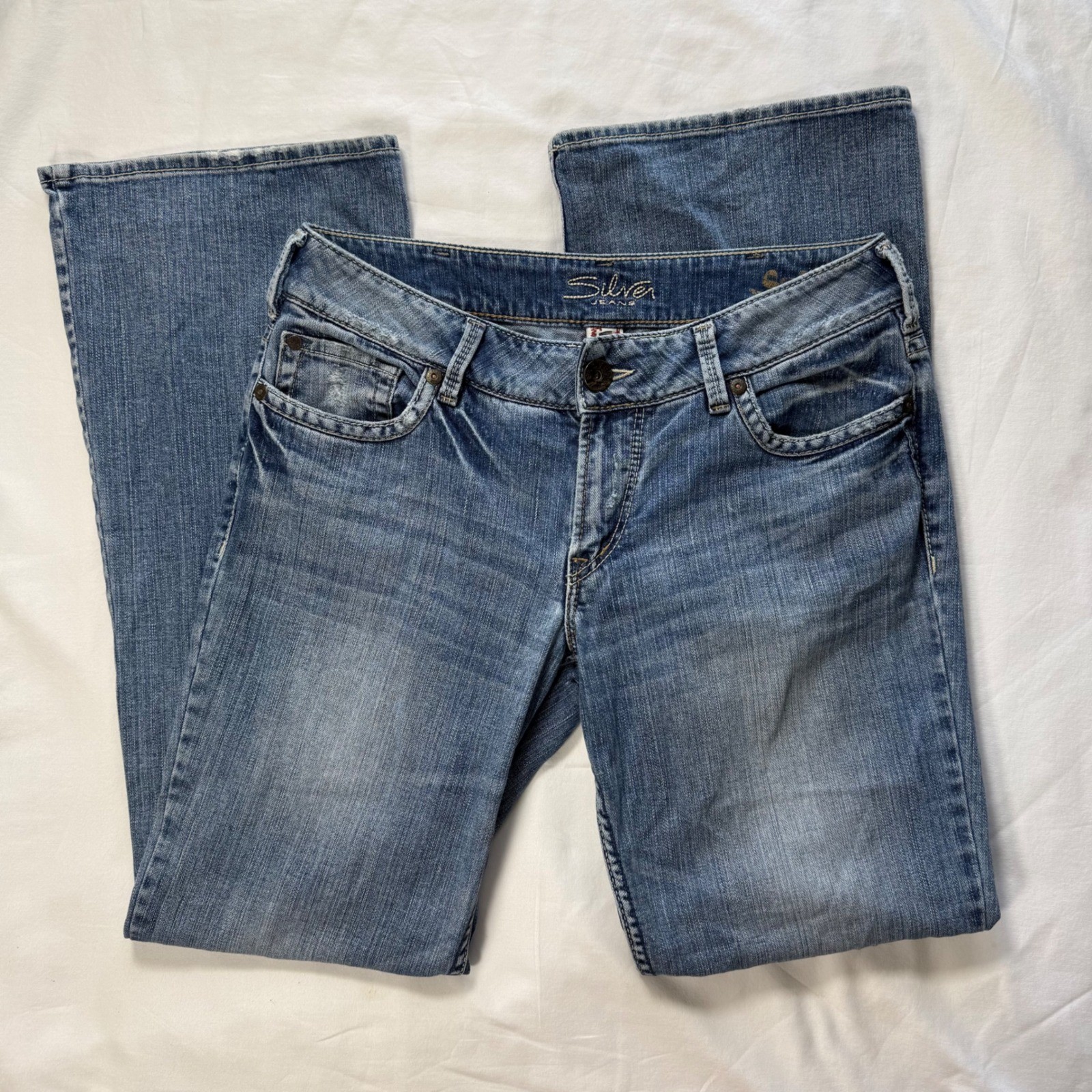 Silver Jeans Suki Mid Rise Bootcut Jeans Medium Wash Blue 30×32 Y2K Summer Party