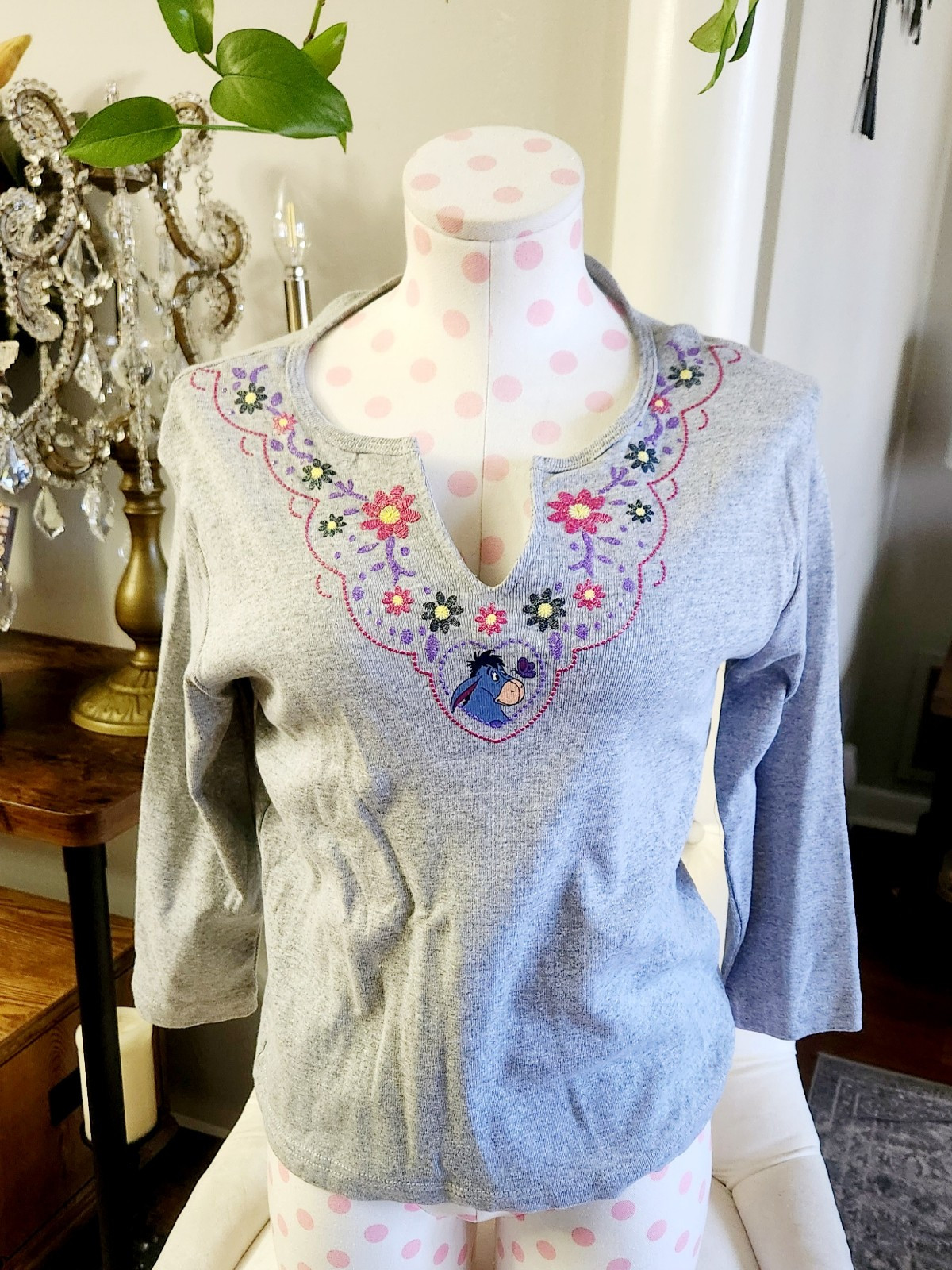 Eeyore Jerry Leigh Vintage 90’s 3/4 length Gray Shirt