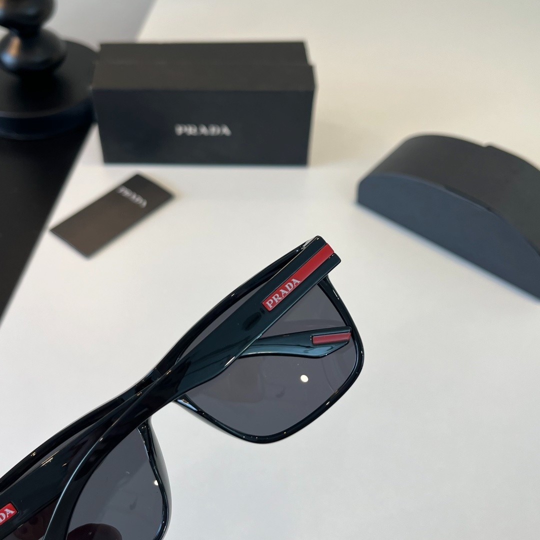 Prada P5113 Sunglasses 57‑18‑140 Black Red Accent Dark Grey Square Men Shades