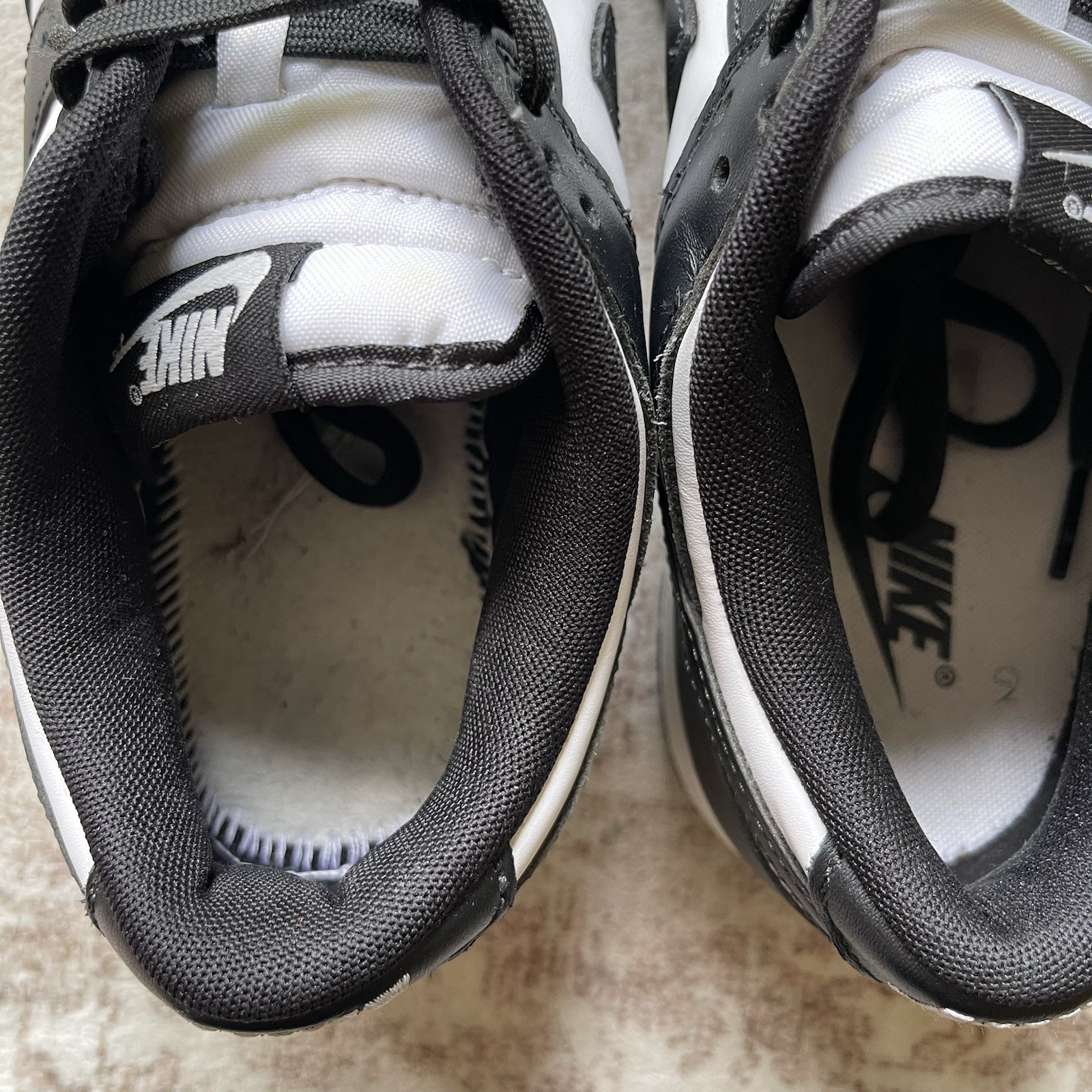Nike Dunk Low Retro White Black Panda Sneaker DD1391-100 Men’s 9 MISSING IN SOLE