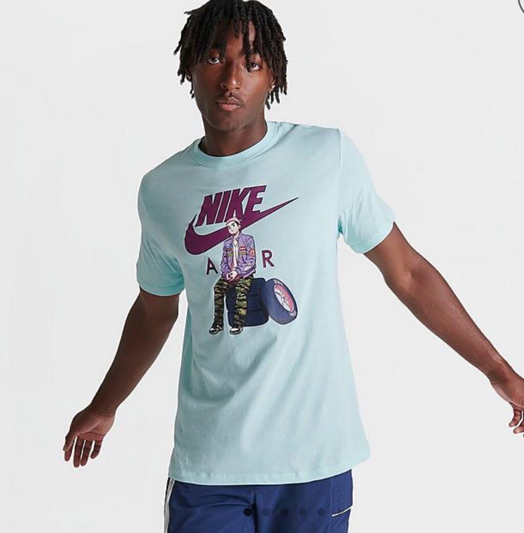 Nike Men’s Sportswear T-Shirt Size L
