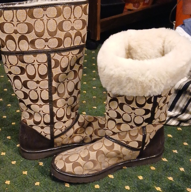 Coach Signature Knee High Snow Boots Fur Trim Lined Brown/Beige US 9