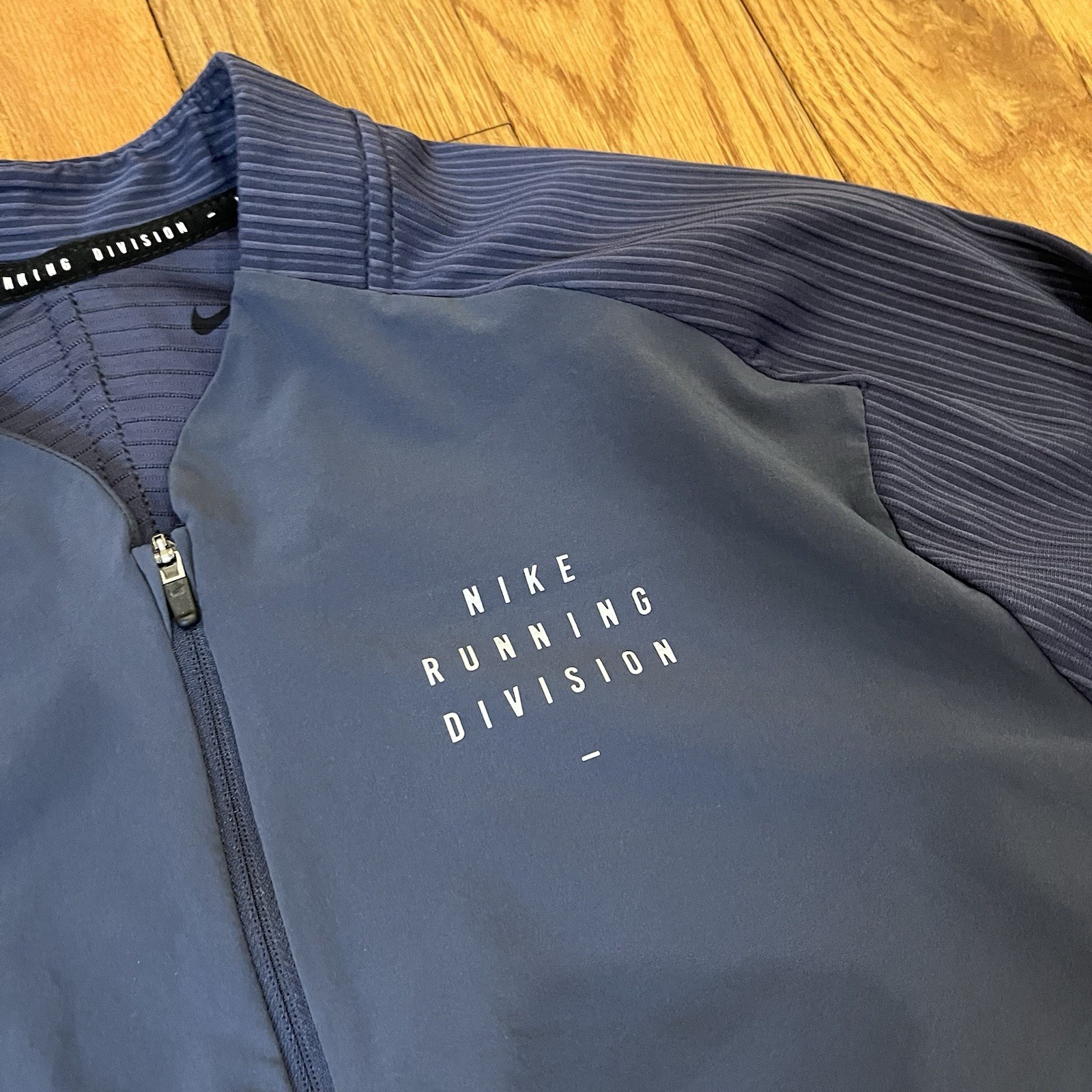 Nike Jacket Running Division Men Medium Blue Element Full Zip Lightweight DR8724