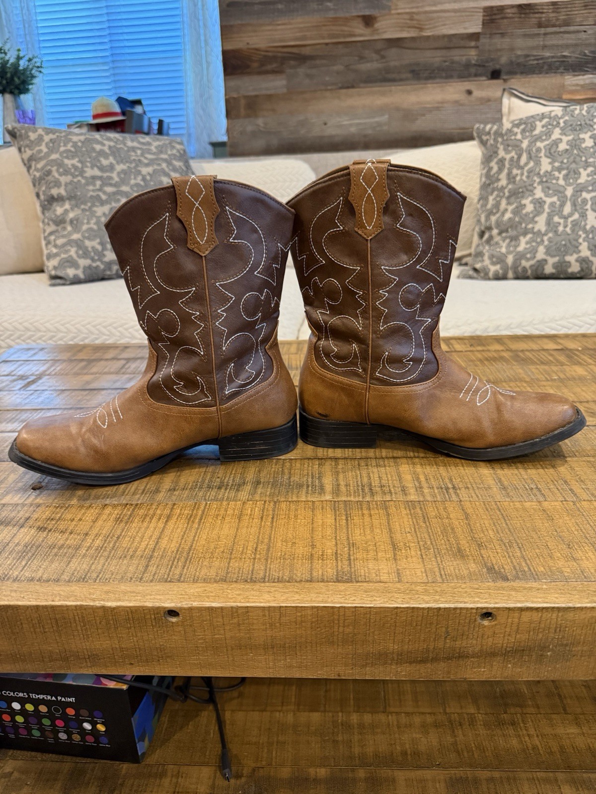 Boys Western cowboy boots size 6 black/brown