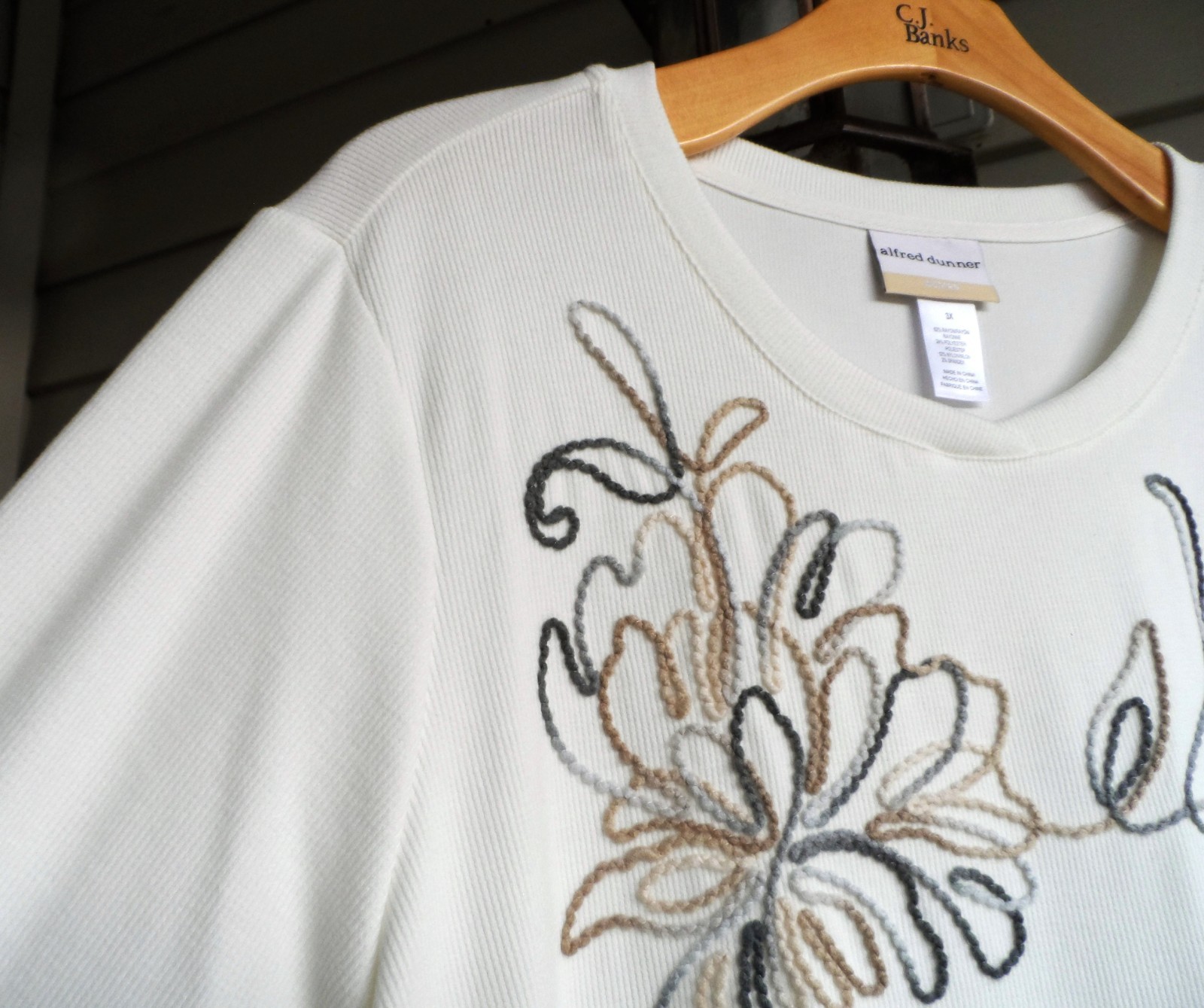 NWT ALFRED DUNNER SWIRLY SOUTACHE NEUTRAL EMROIDERY TRIMS SOFT KNIT TOP 3X $68