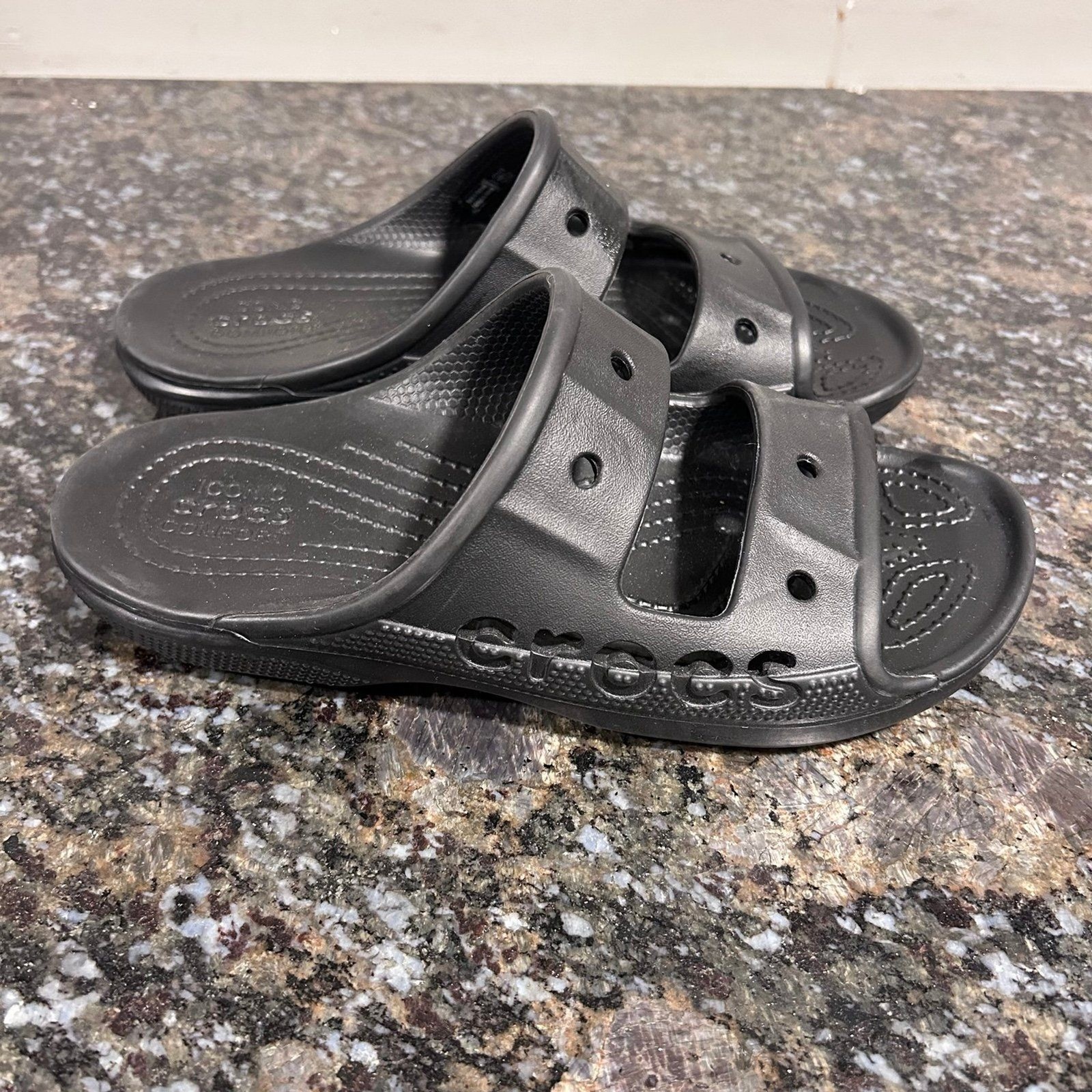 Crocs Baya Slide Clog Black Sandals Black Men’s Size 6 Womens 8 EUC