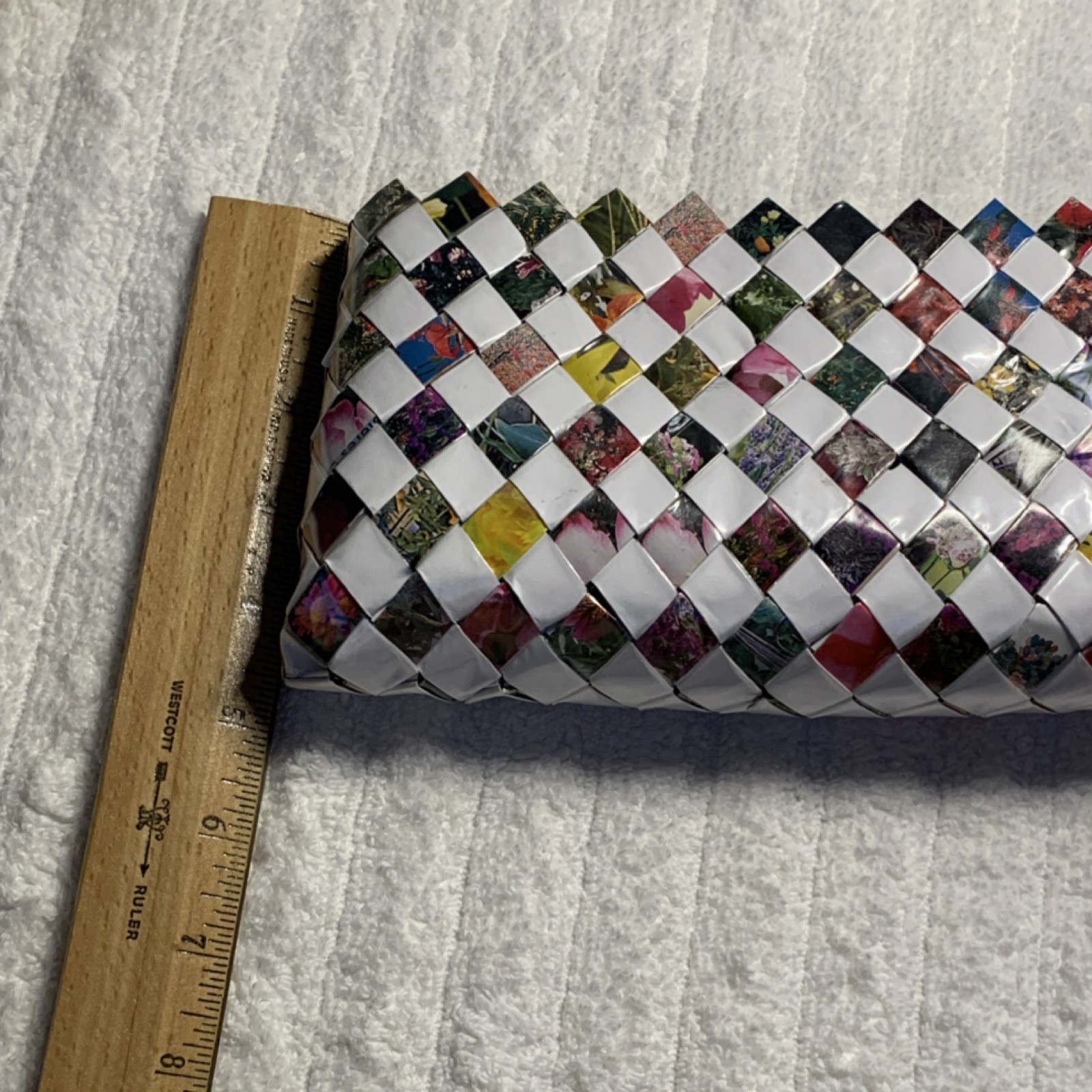 Nahui Ollin Multicolor Woven Pattern Zip Clutch Pouch w/ Zipper Accent. 9x5x2”