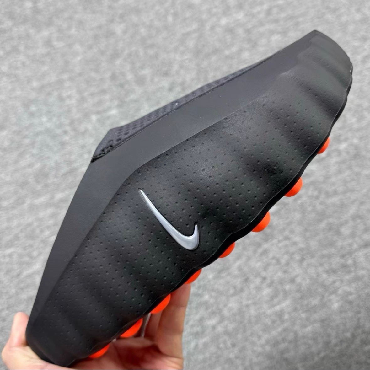 Nike Men’s Mind 001 Black Slippers Slide Mules Pregame