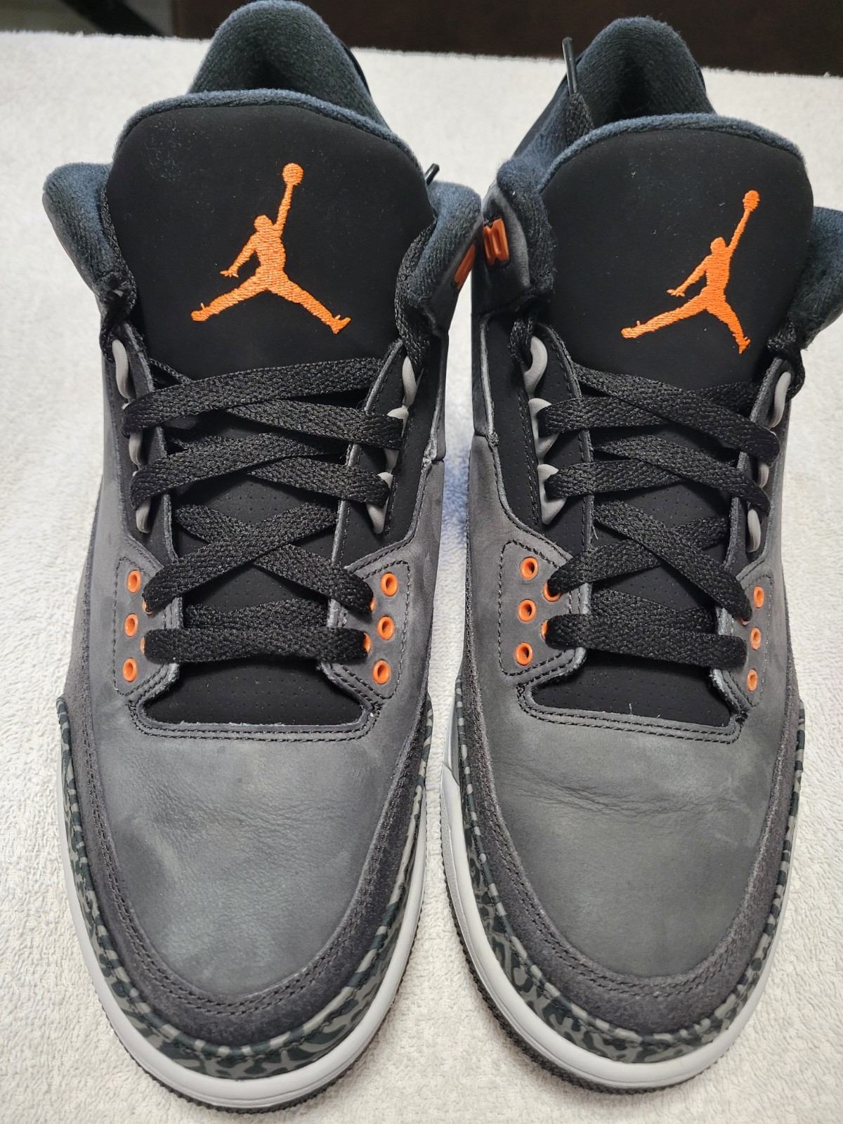 Nike Air Jordan 3 Retro Fear Pack Gray Orange Black Mid Size 10.5 CT8532-080