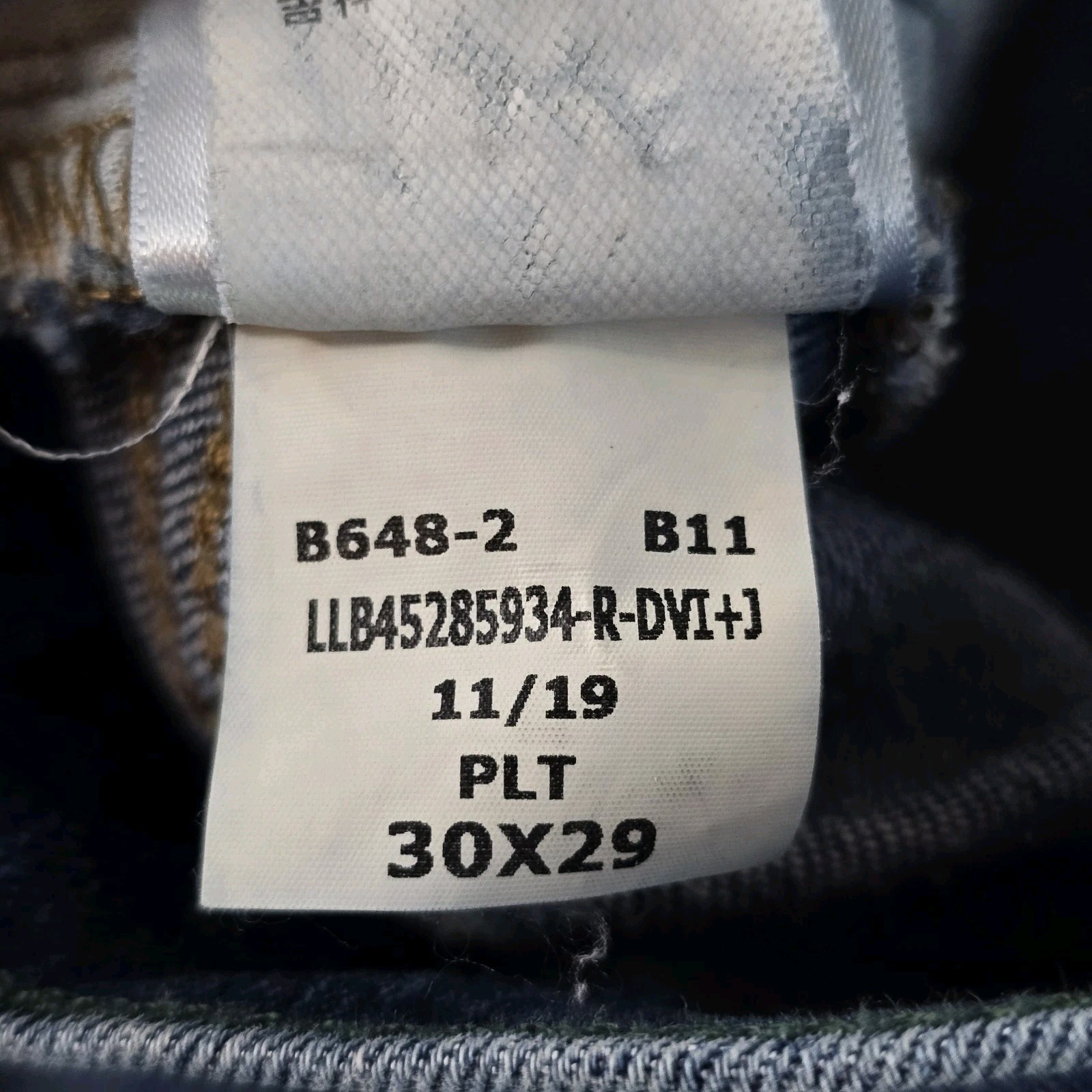 LL Bean Mens BeanFlex Jeans Standard Fit Straight Leg Stretch Size 30×29