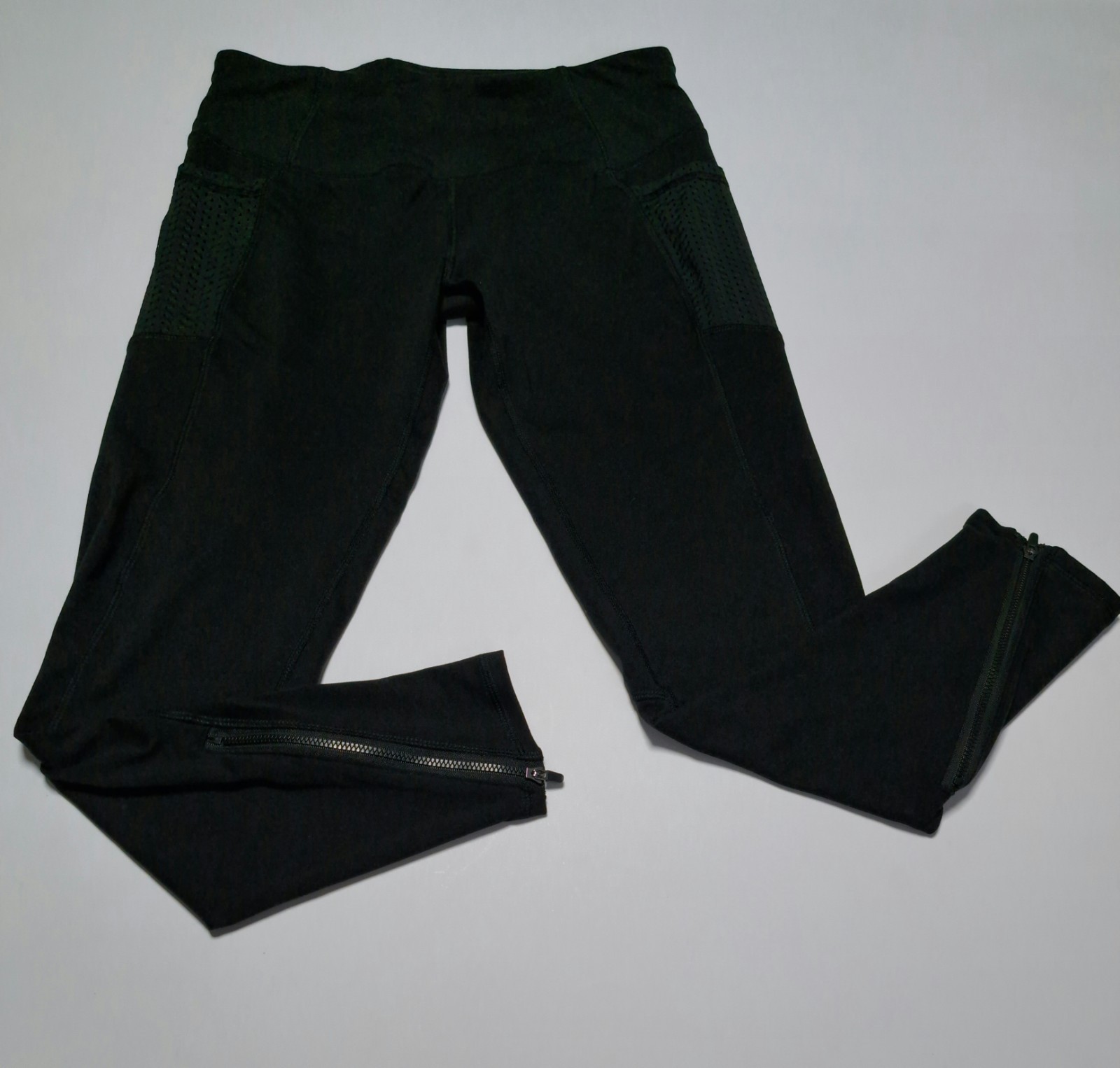 Z By Zobha Women’s Medium Black Pants Zipped Ankle