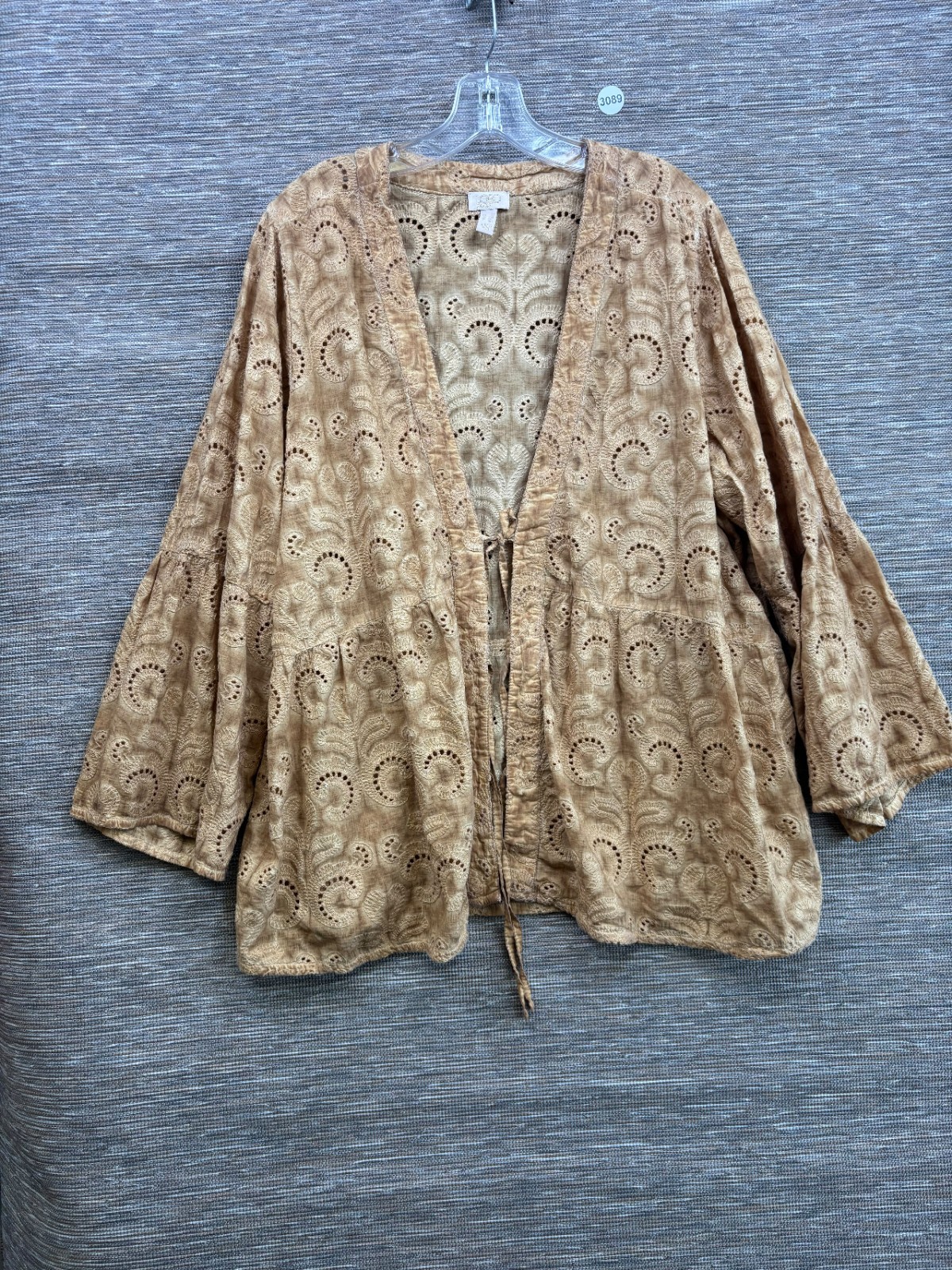 LOGO Lavish by Lori Goldstein Eyelet Lace Tie-Front Cardigan Top Size 2X Tan NEW