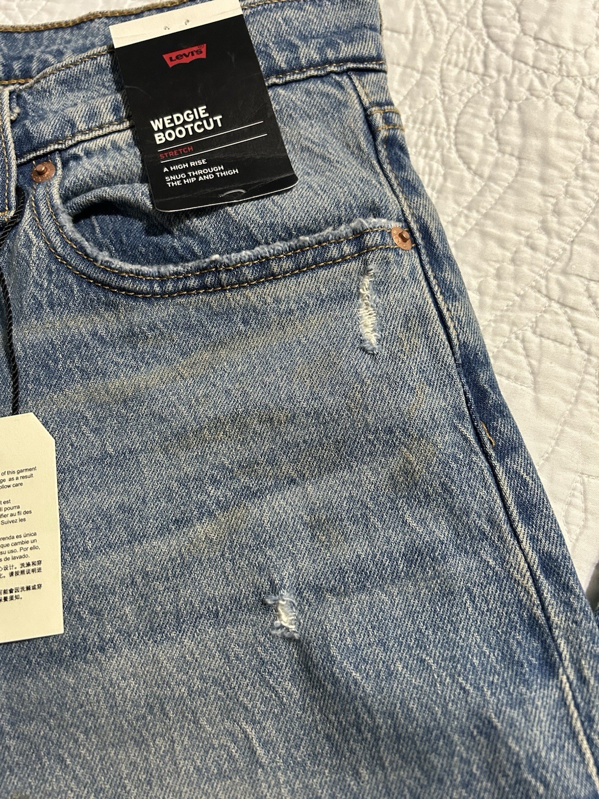 Levi’s Womens Wedgie Bootcut Jeans A8710-0020 MEDIUM WASH Size 32×32 NWT