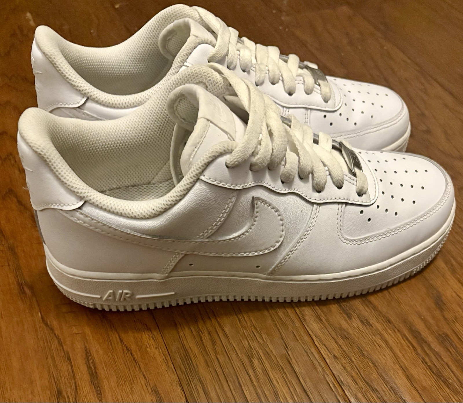 Nike Air Force 1 Men’s Low Top Lace-Up Athletic Sneakers Solid White