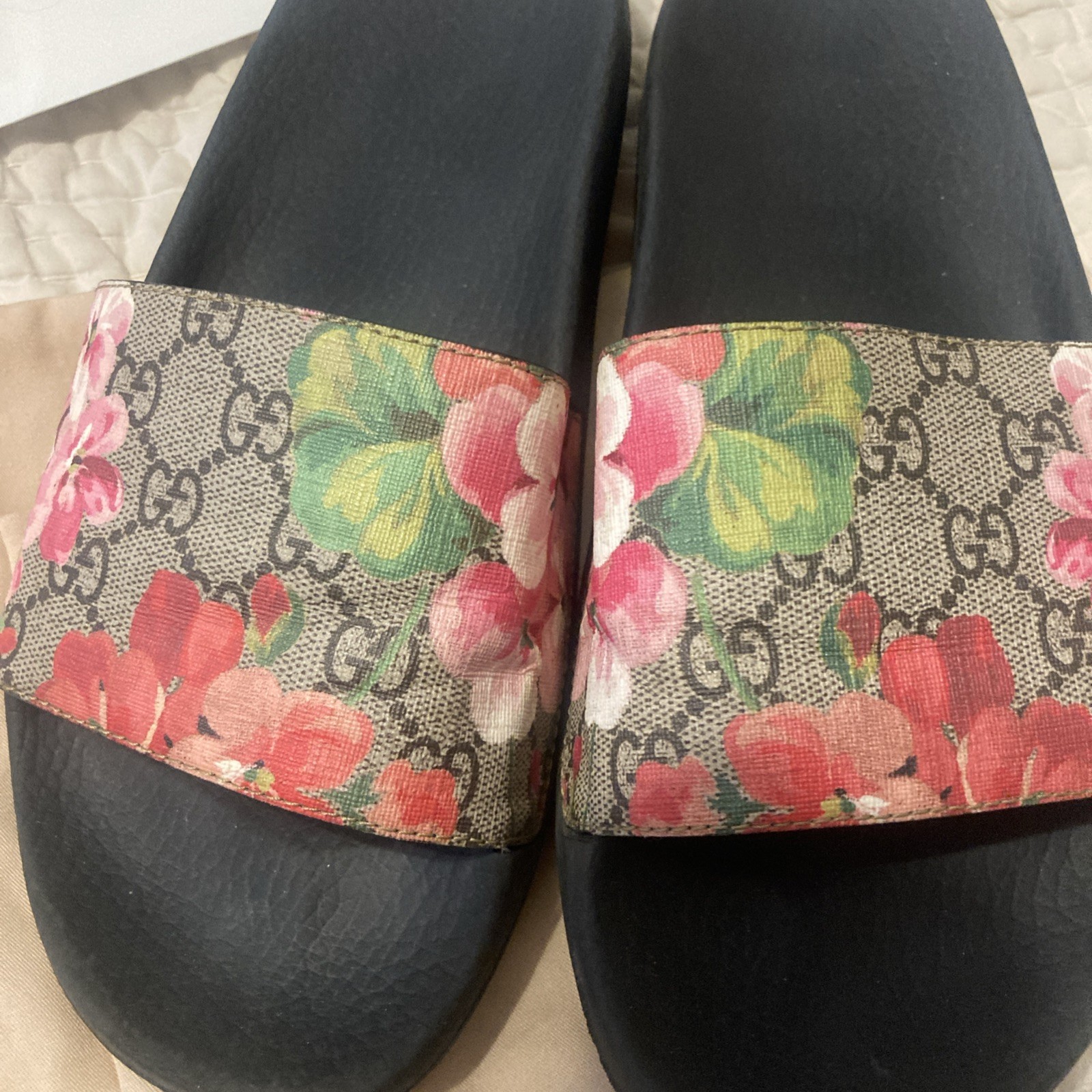 Gucci Womens GG Supreme St. Blooms Place Floral Slides Sandals Women’s Size 9
