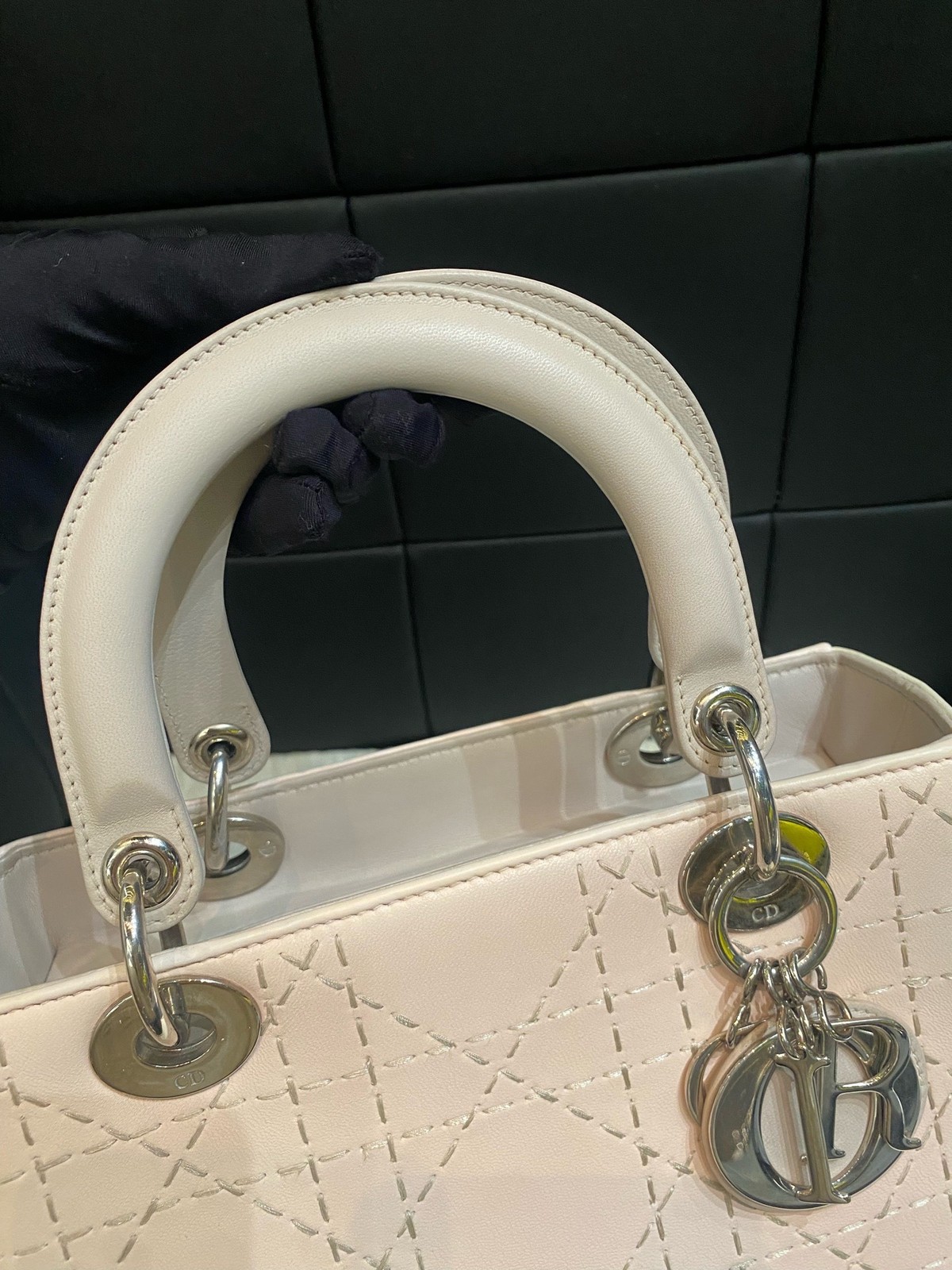 Dior Pre-Owned Authentic Luxury Handbag 24×11×20 Free Tracked Shipping