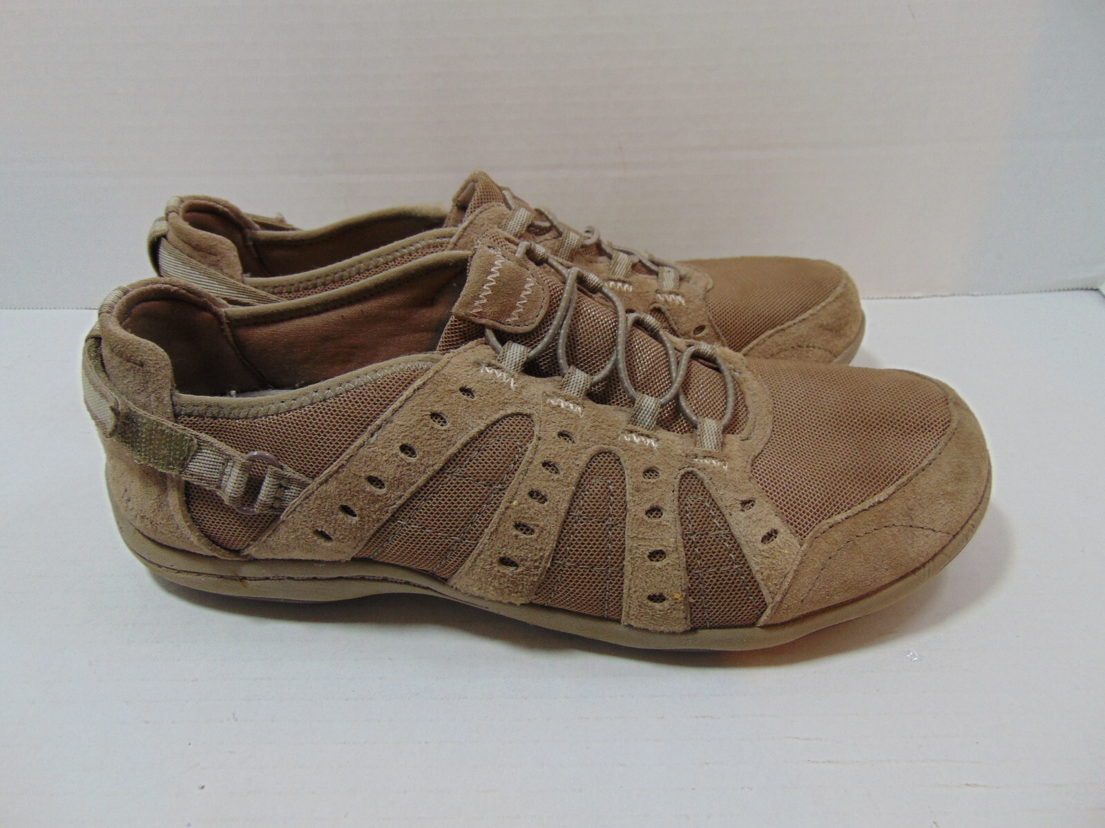 Bass Propel (Tiffany) Stabilizer Walking Shoes – Women 8.5M Tan Suede and Mesh