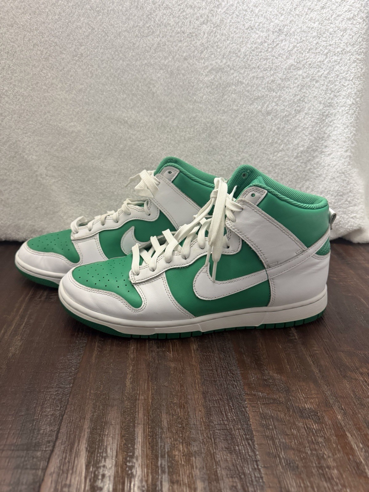 Size 10 – Nike Dunk High White Stadium Green