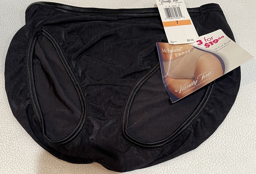 Vintage NWT Vanity Fair Hi Cut Brief Illumination 13108 Size 7/Large Black