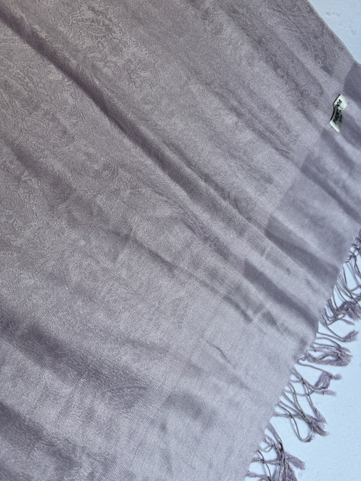 100% PASHMINA Soft Lavender Scarf 72” x 27” Paisley Sateen Design EUC Gorgeous